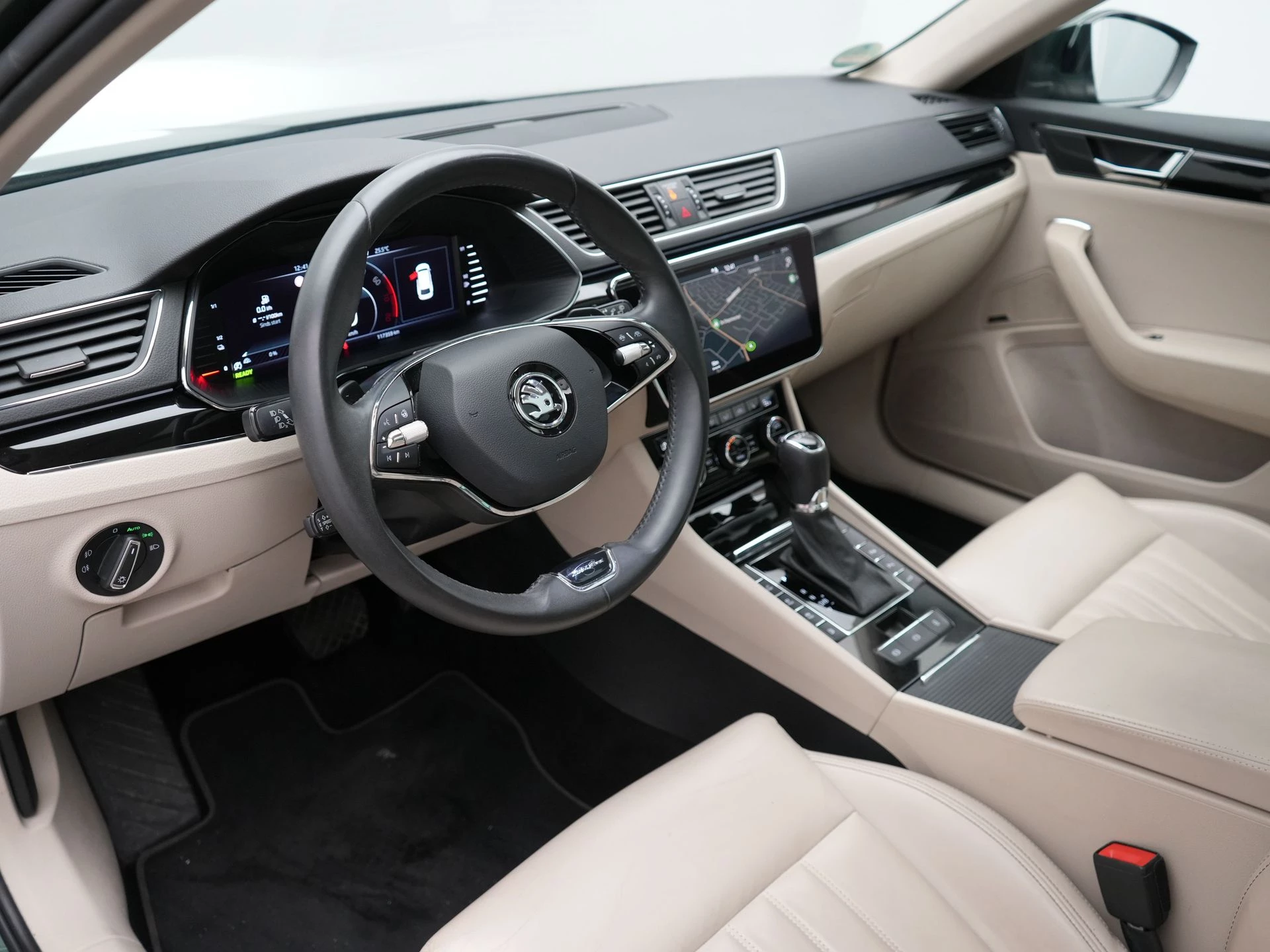 Hoofdafbeelding Škoda Superb