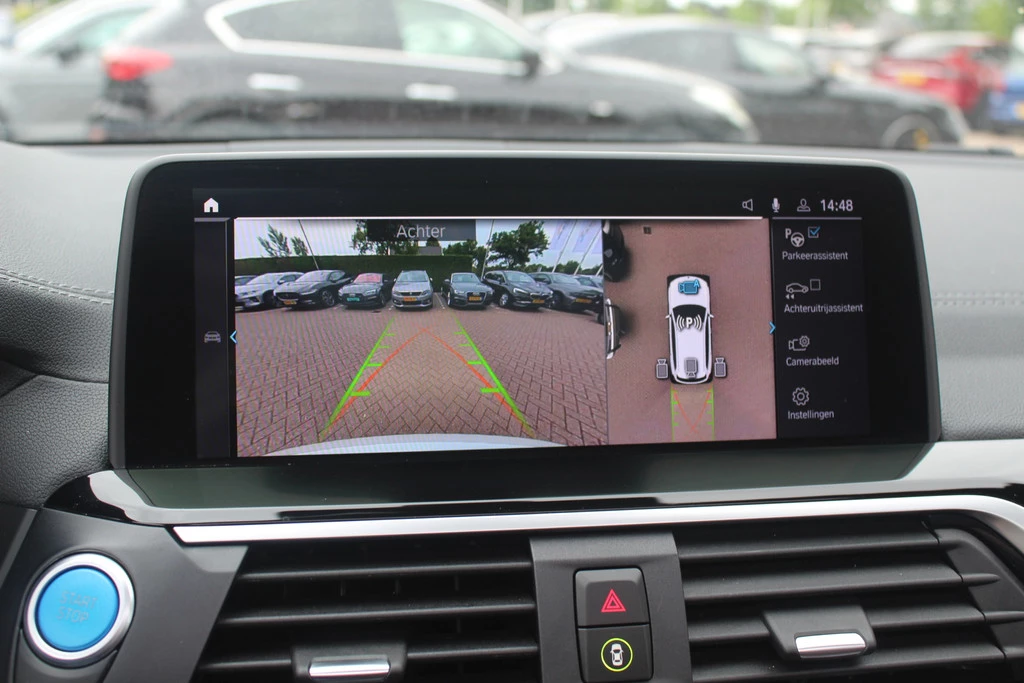 Hoofdafbeelding BMW iX3