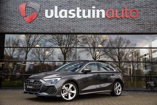 Hoofdafbeelding Audi A3 Audi A3 Sportback 35 TFSI S edition | Panoramadak, Sonos audio, Adap. cruise, Sfeerverlichting