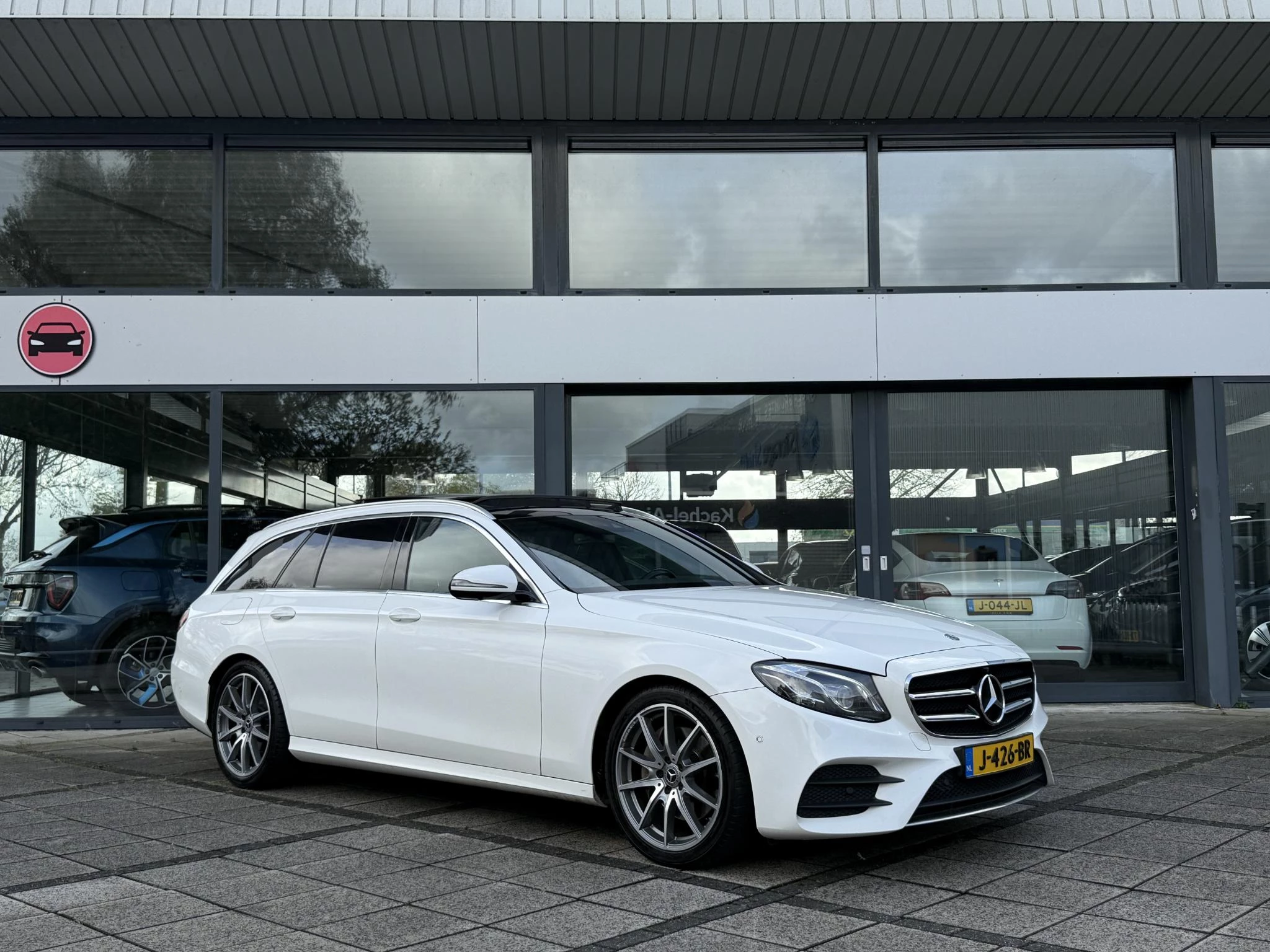 Hoofdafbeelding Mercedes-Benz E-Klasse
