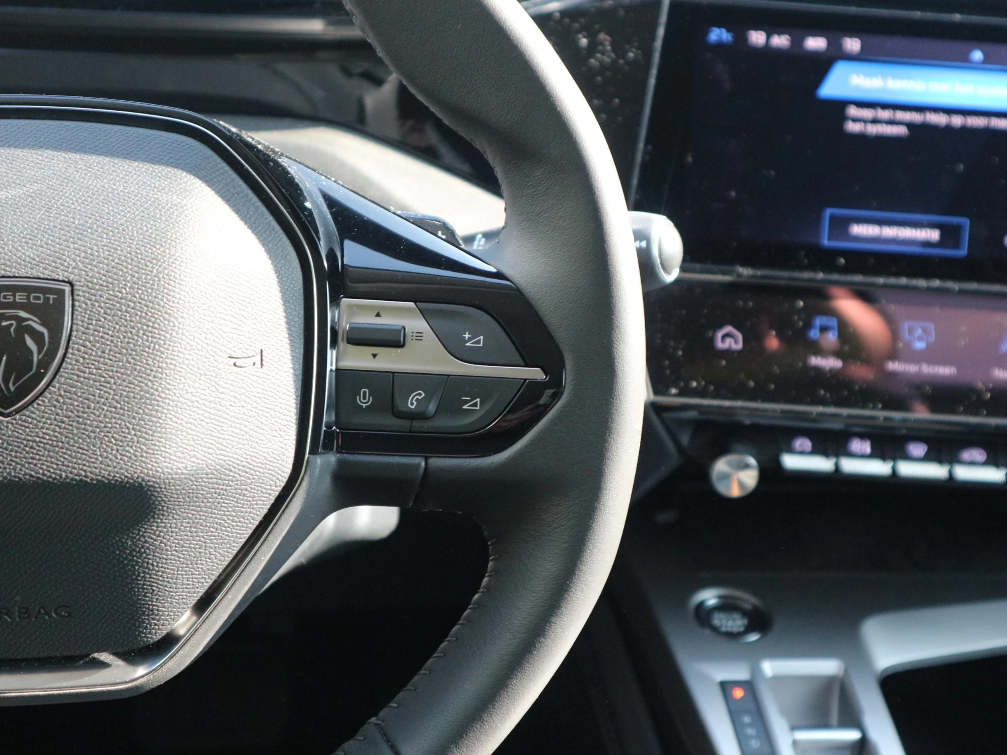 Hoofdafbeelding Peugeot 408