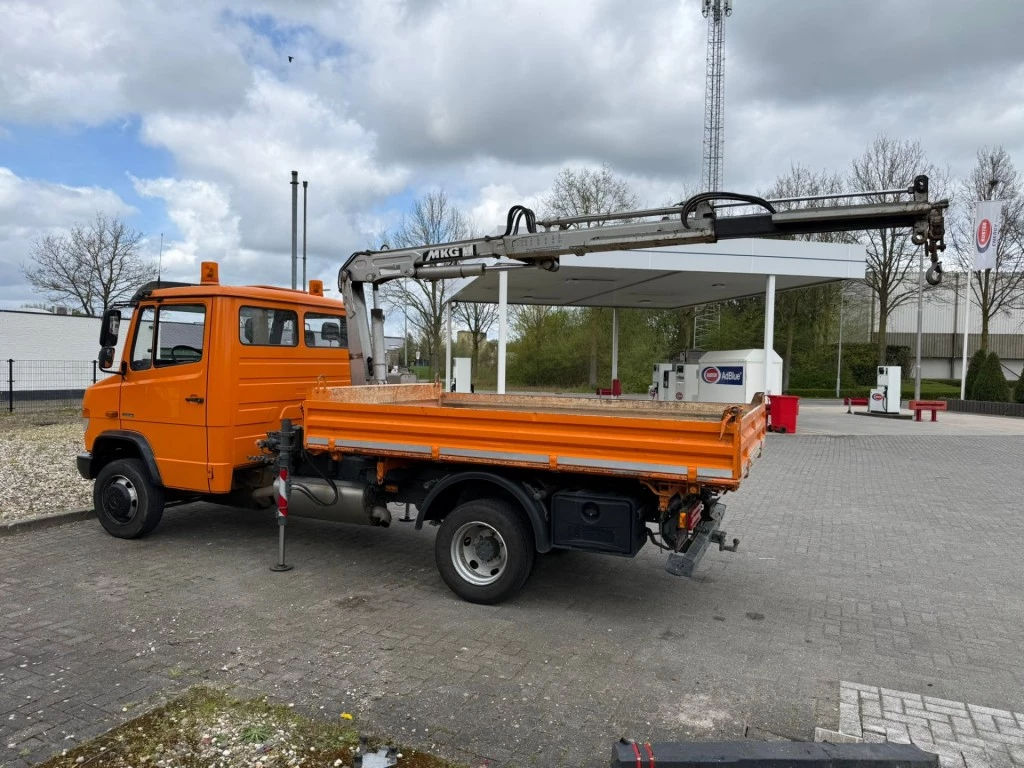 Hoofdafbeelding Mercedes-Benz 815 D Kipper