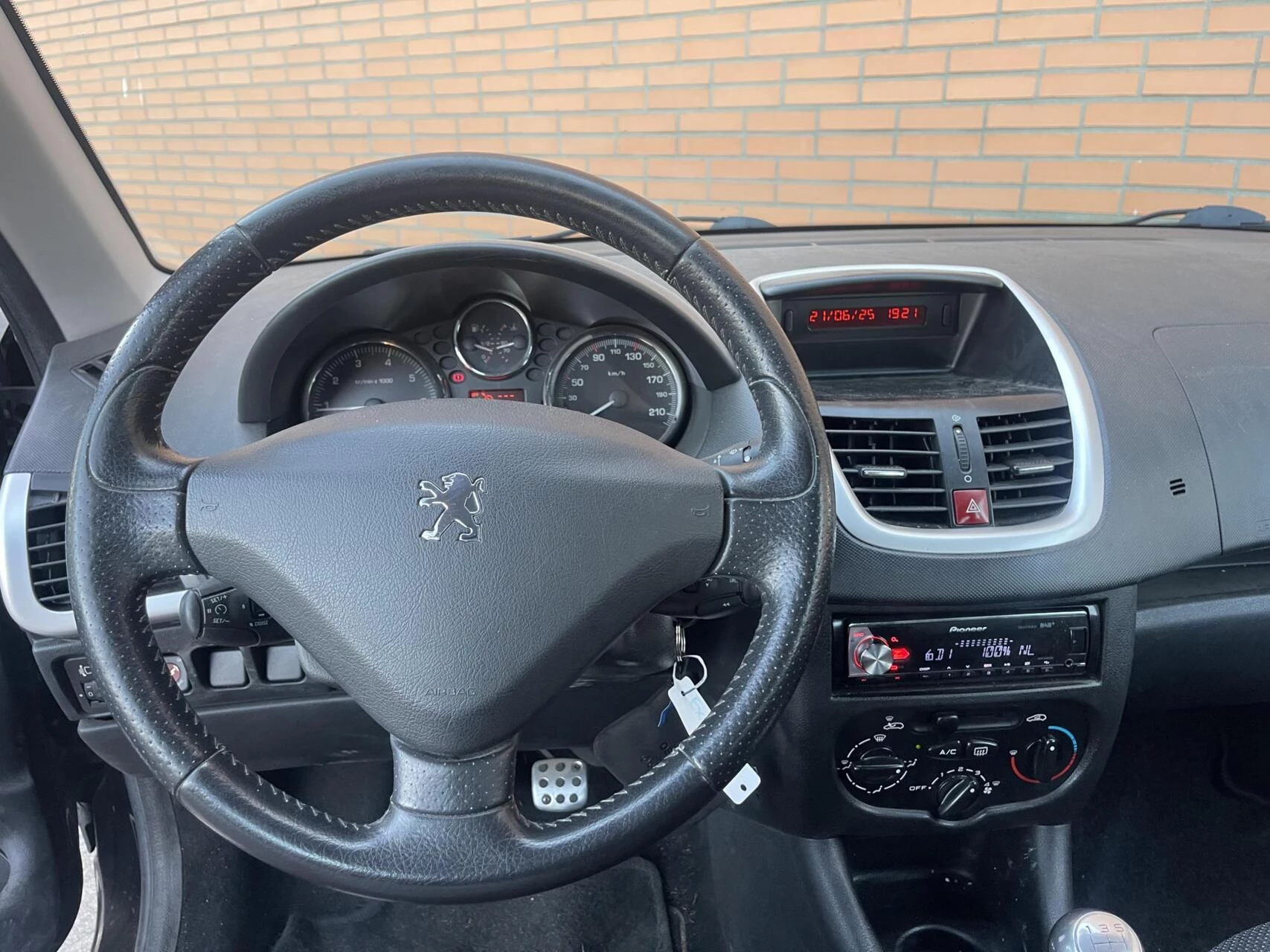 Hoofdafbeelding Peugeot 206