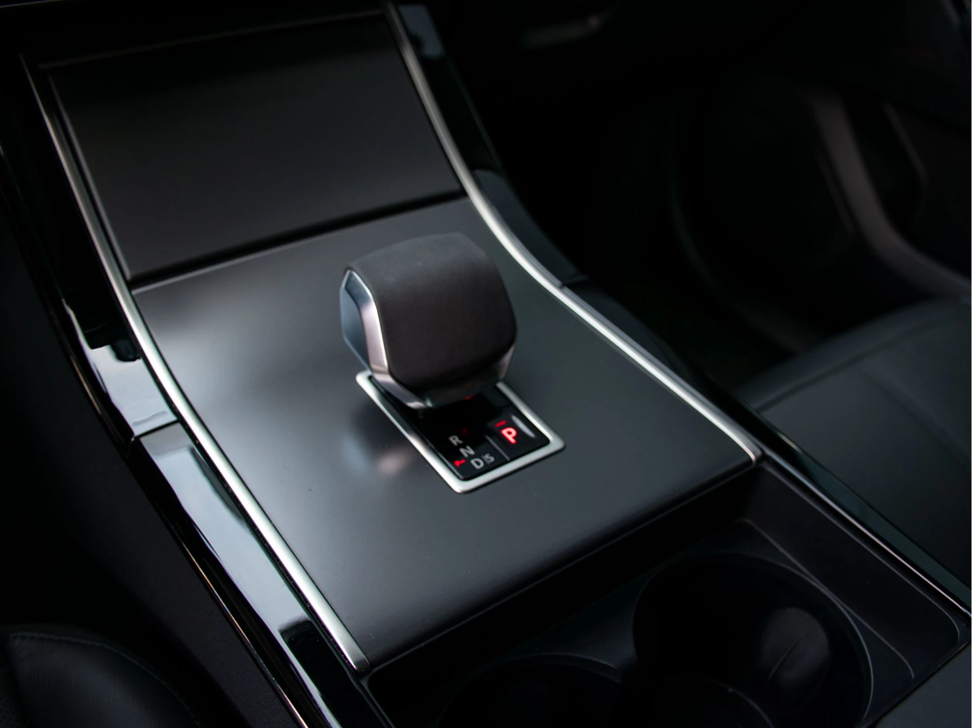 Hoofdafbeelding Land Rover Range Rover Velar