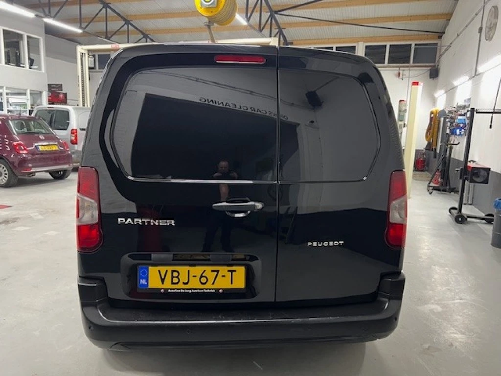 Hoofdafbeelding Peugeot Partner