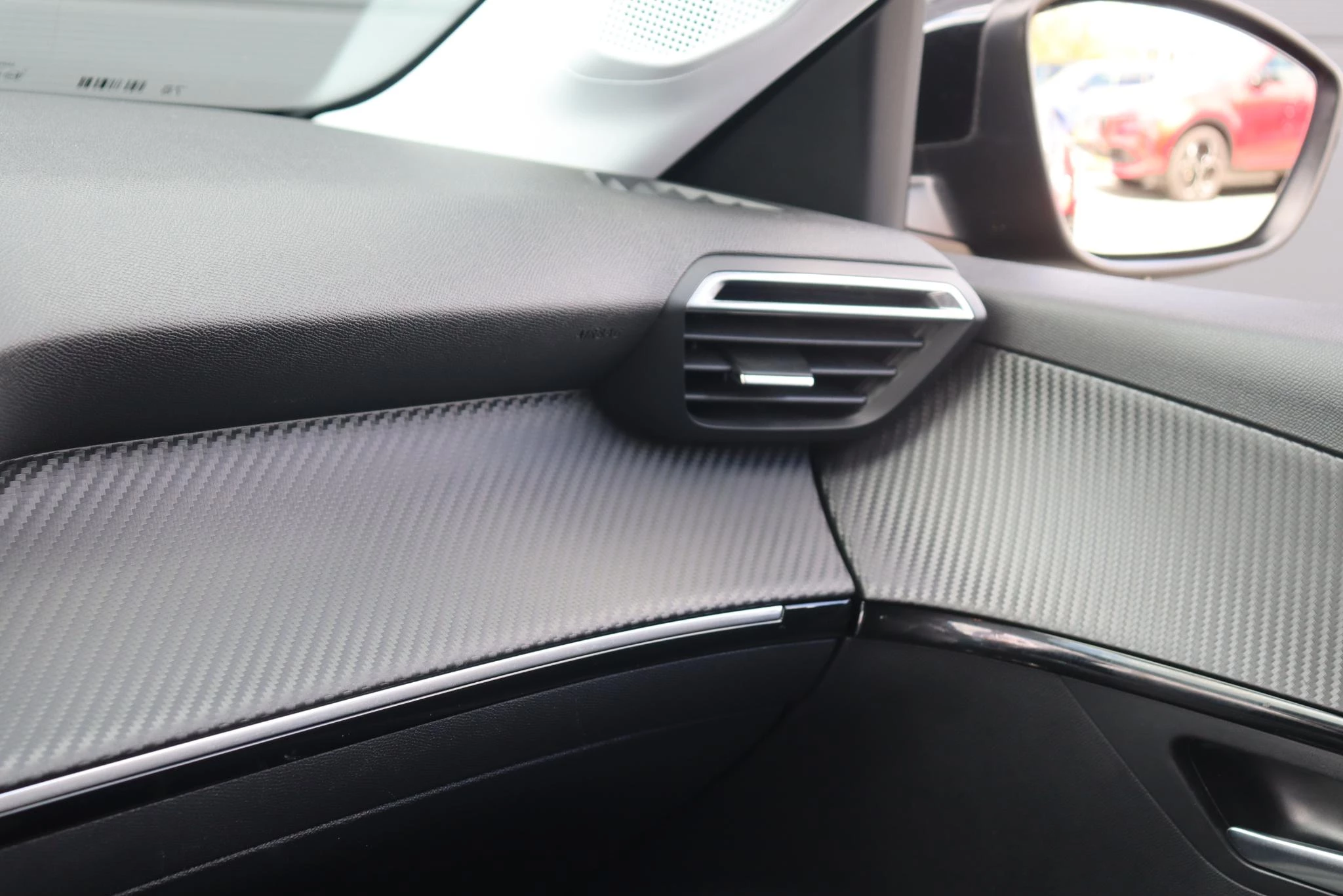 Hoofdafbeelding Peugeot e-208