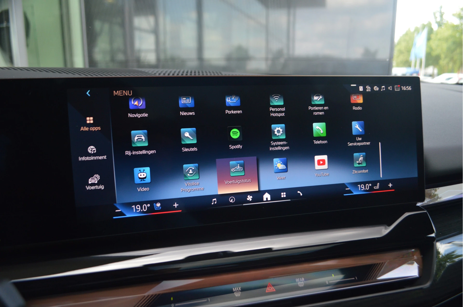 Hoofdafbeelding BMW i5