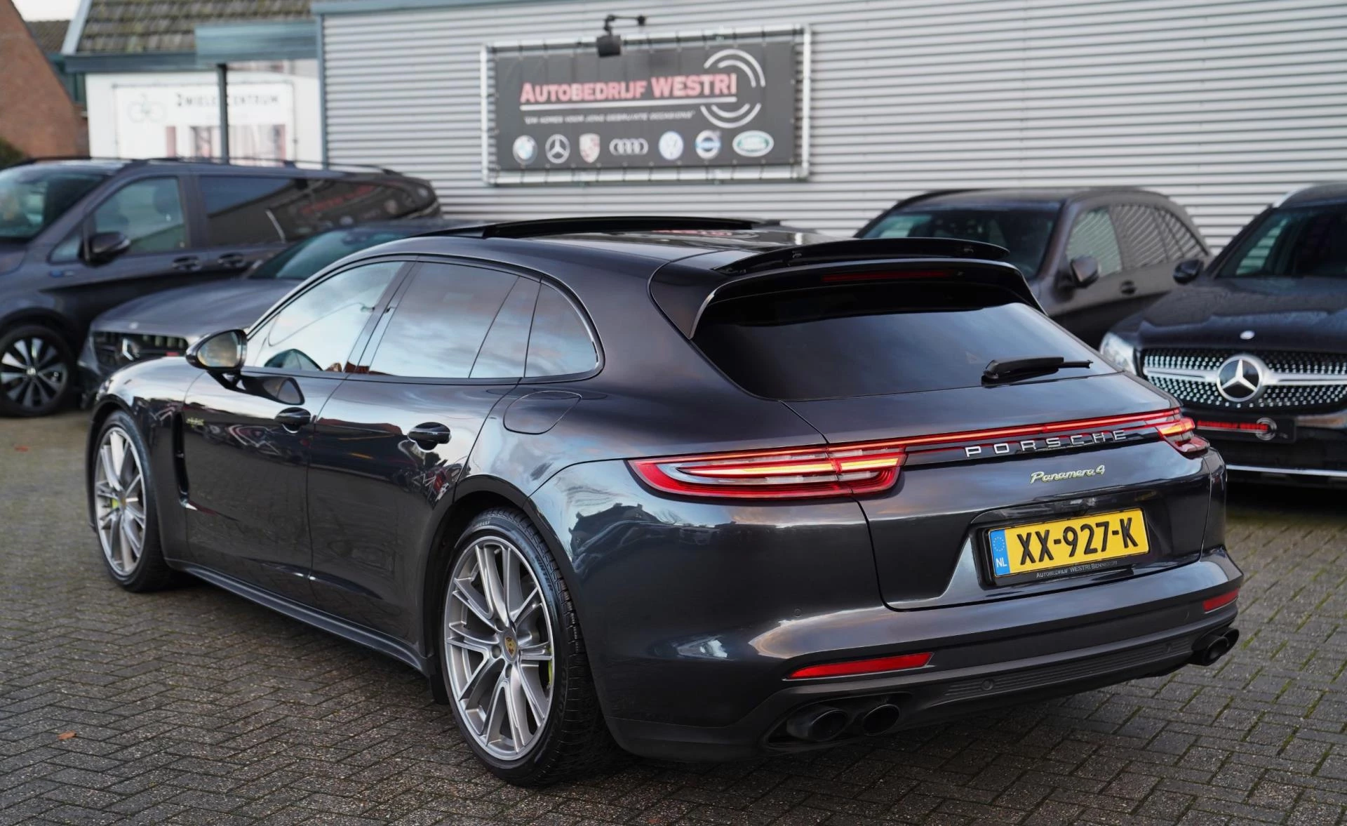 Hoofdafbeelding Porsche Panamera