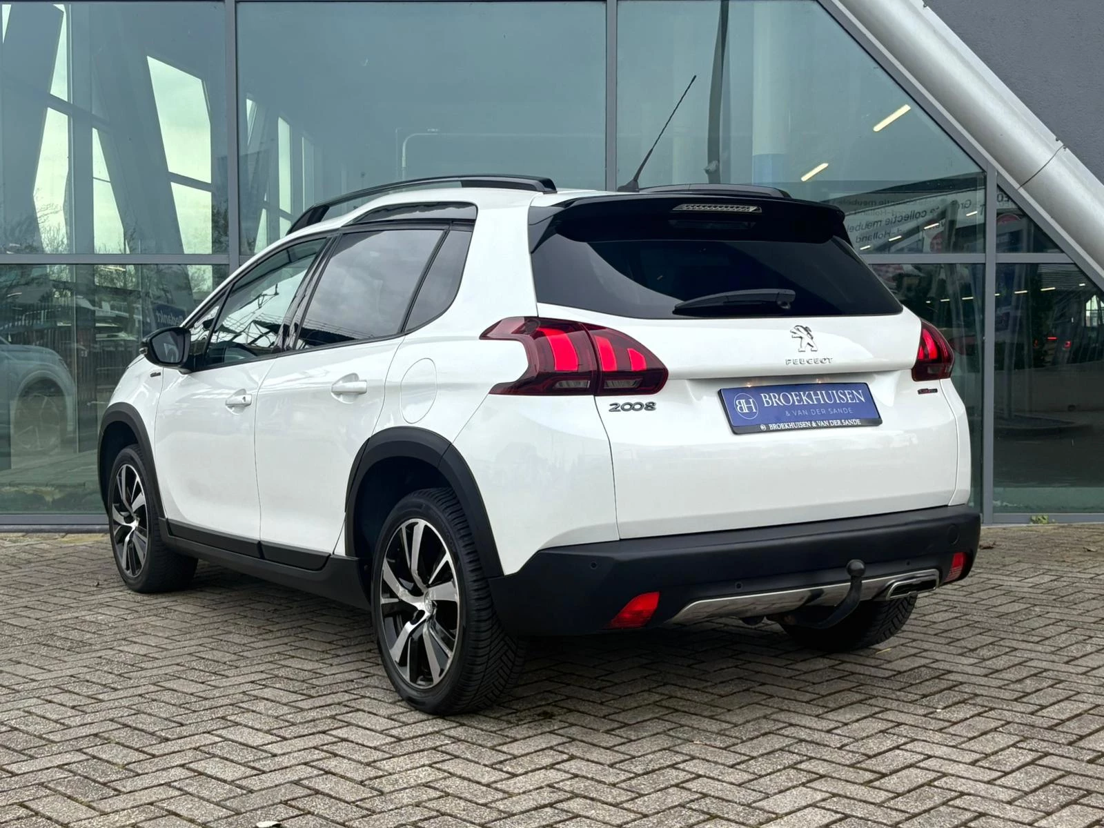 Hoofdafbeelding Peugeot 2008
