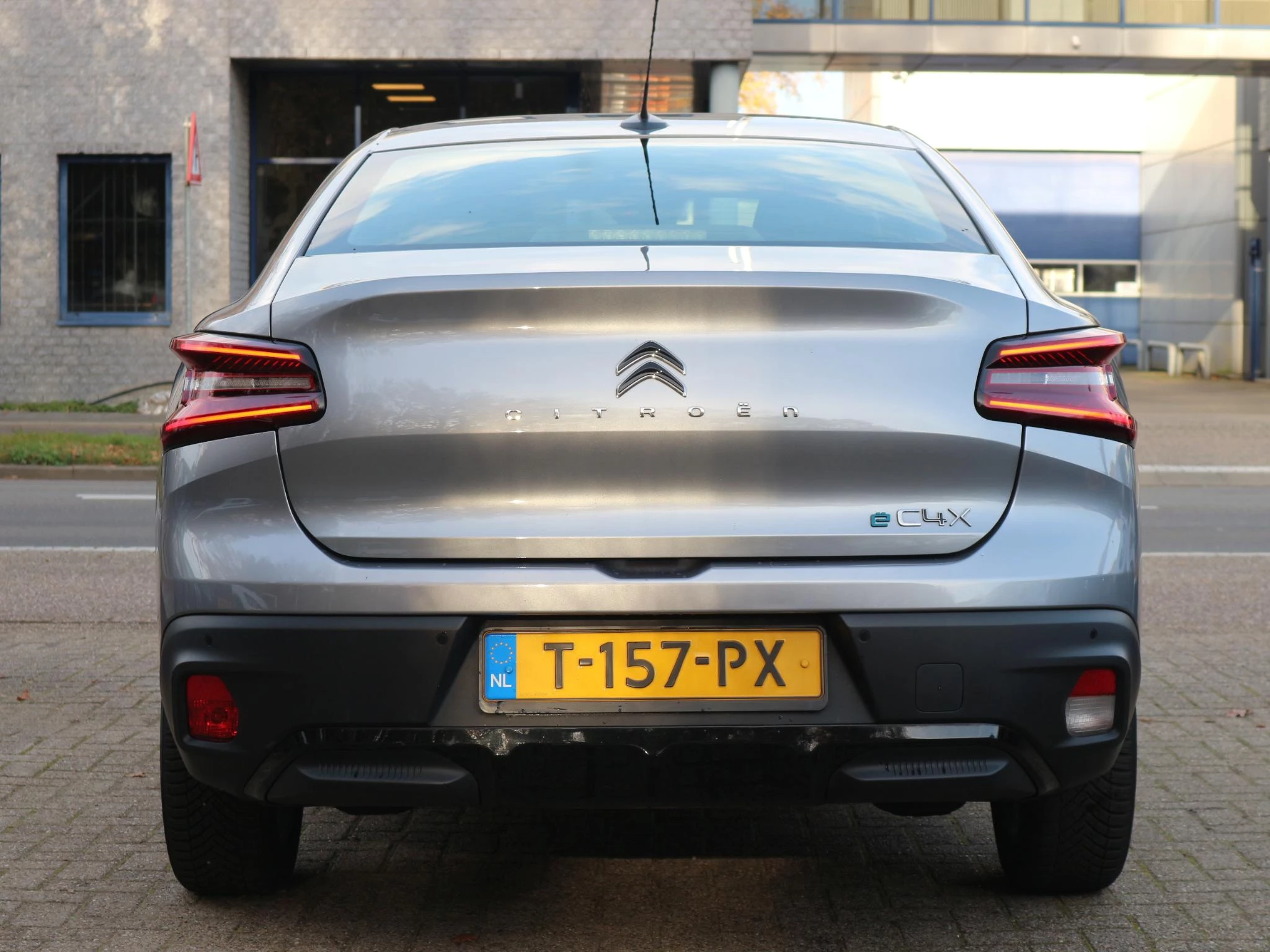 Hoofdafbeelding Citroën ë-C4 X