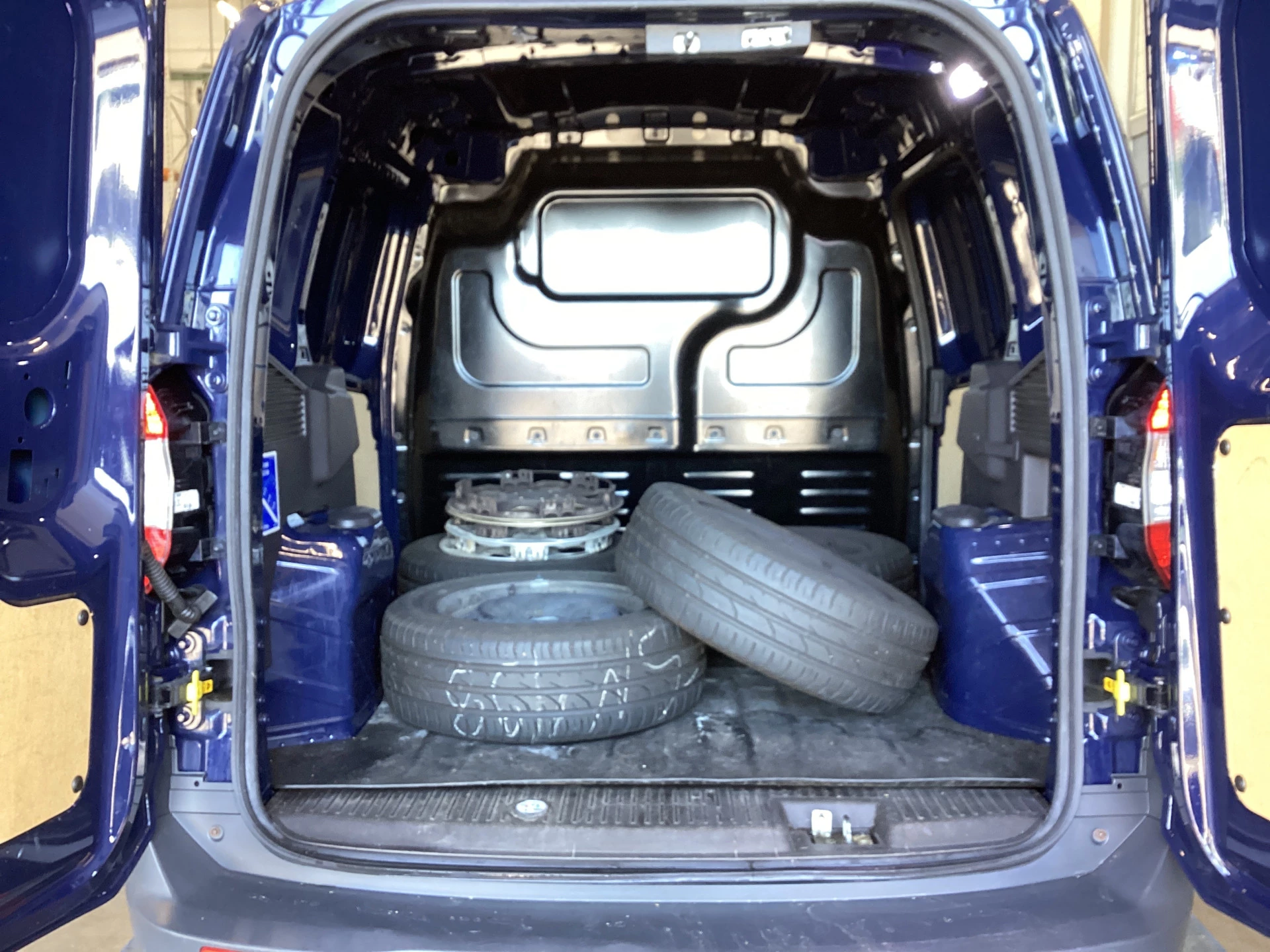 Hoofdafbeelding Ford Transit Courier