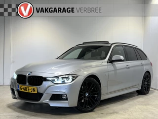 BMW 3 Serie Touring 318i M Sport Corporate Lease | Black Optiek | 19" LM Velgen | Elektrisch Glazen Panoramadak | Lederen Bekleding | Verwarmde Voorstoelen | Achteruitrijcamera |