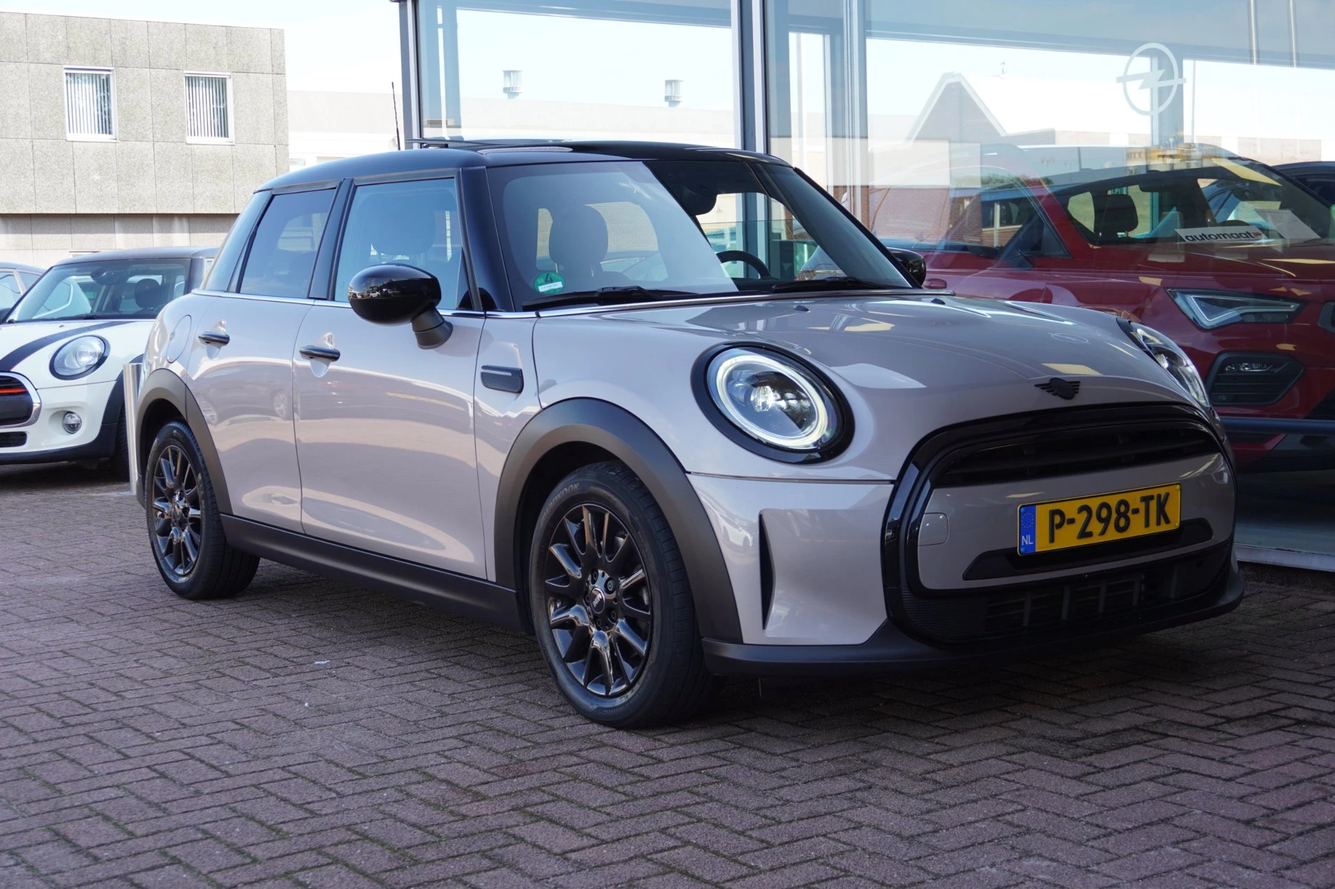Hoofdafbeelding MINI 5-deurs