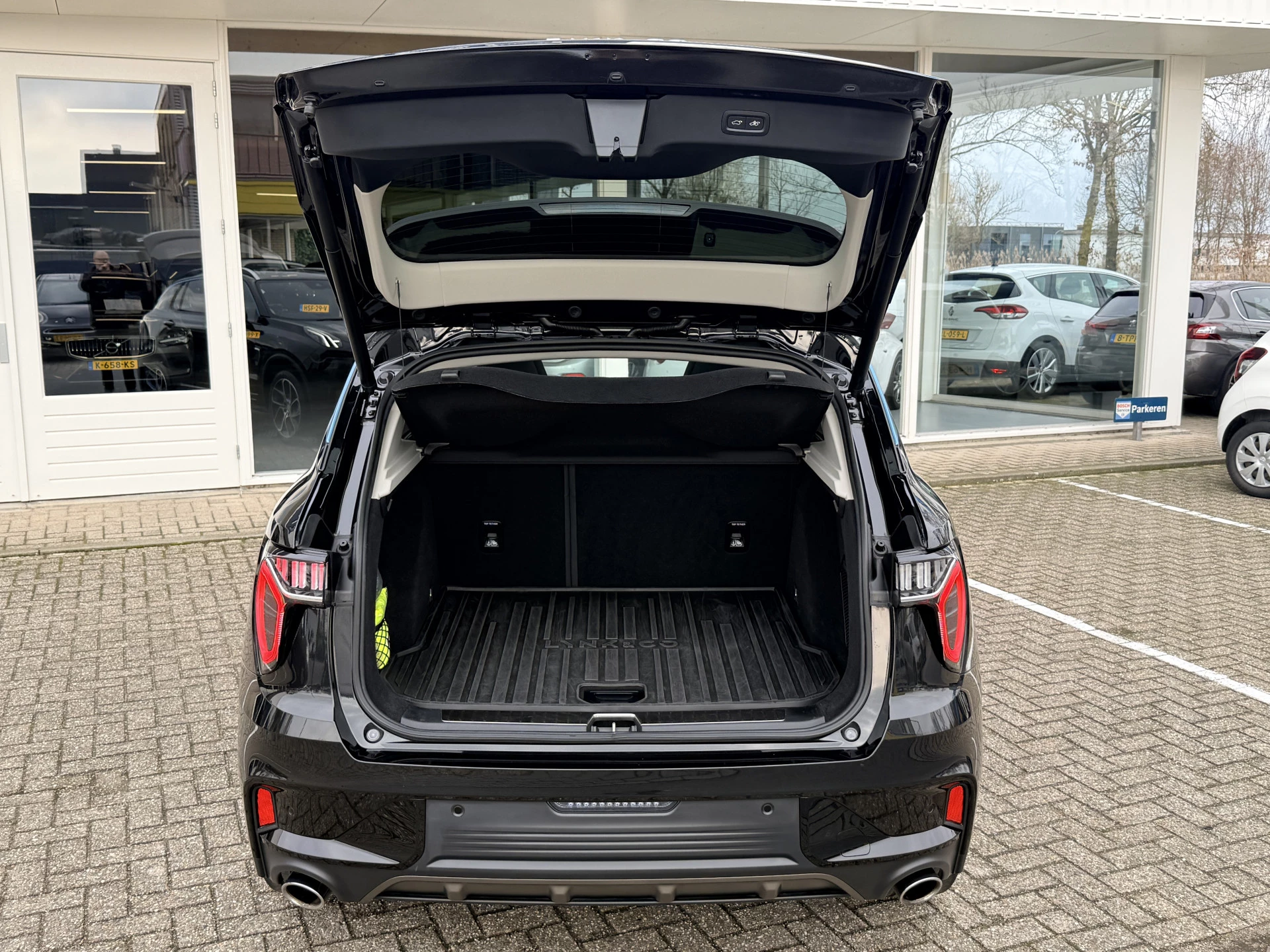 Hoofdafbeelding Lynk & Co 01