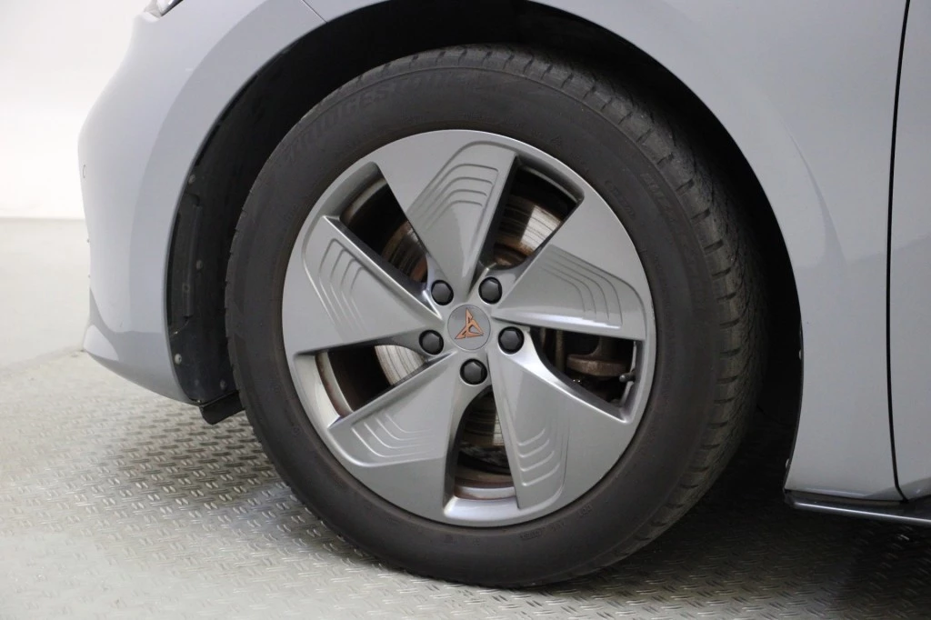 Hoofdafbeelding CUPRA Born