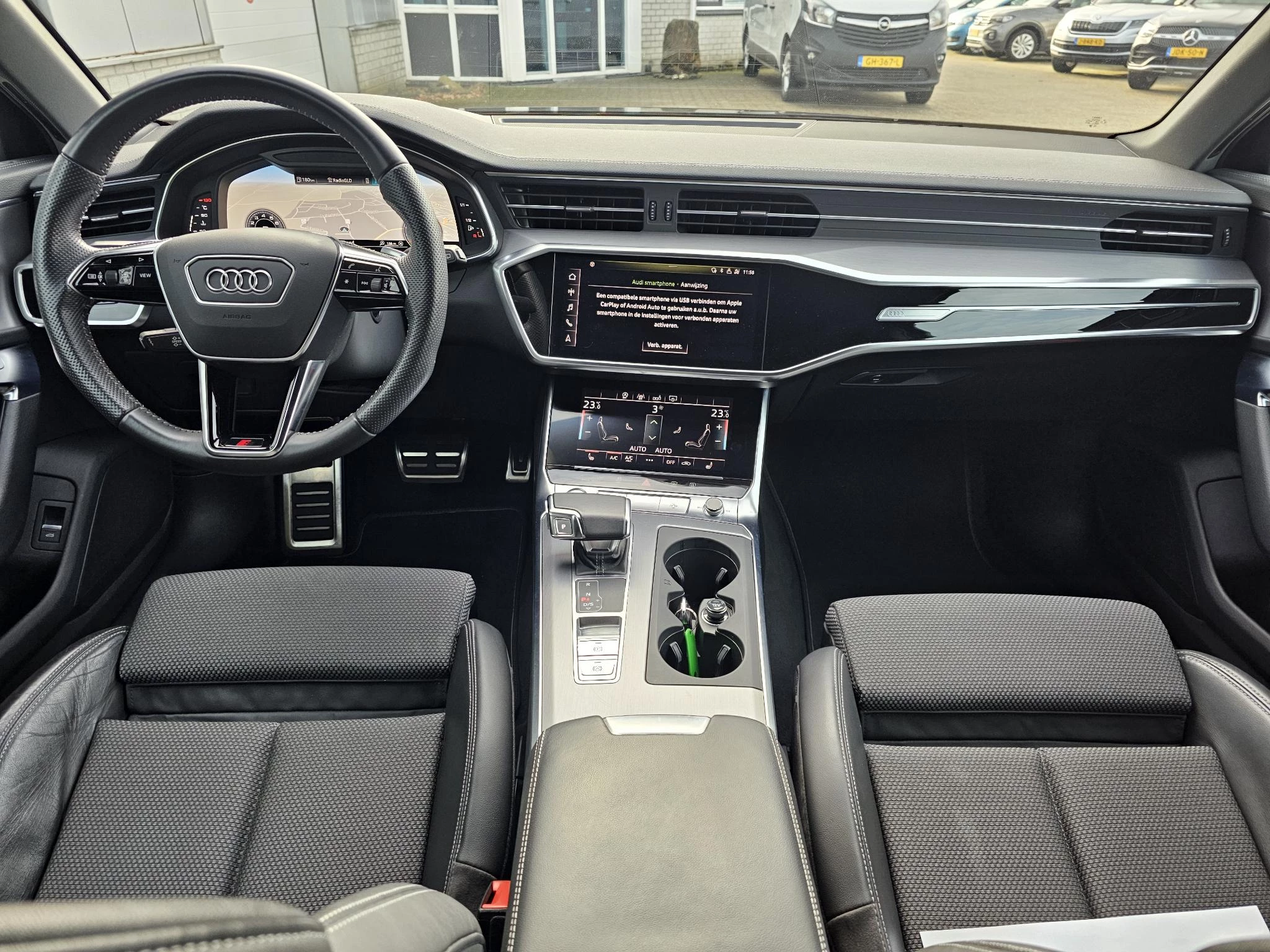 Hoofdafbeelding Audi A6