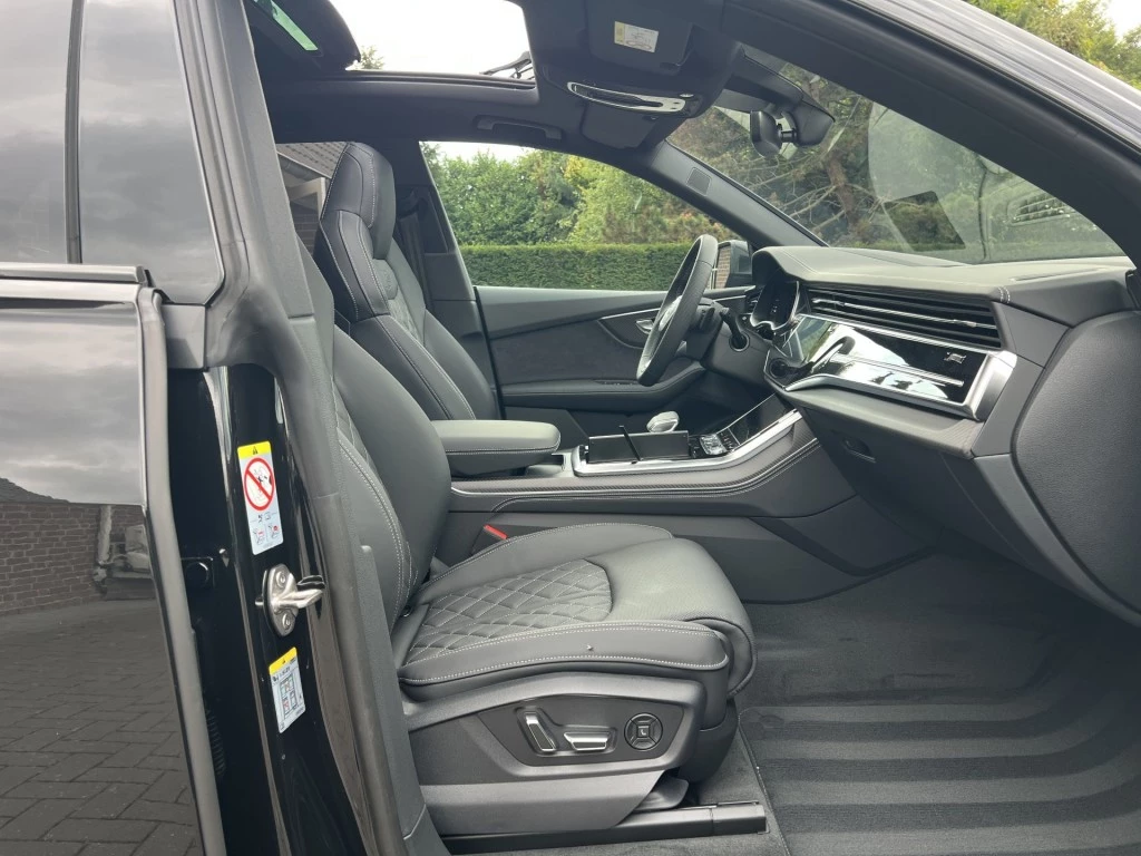 Hoofdafbeelding Audi Q8