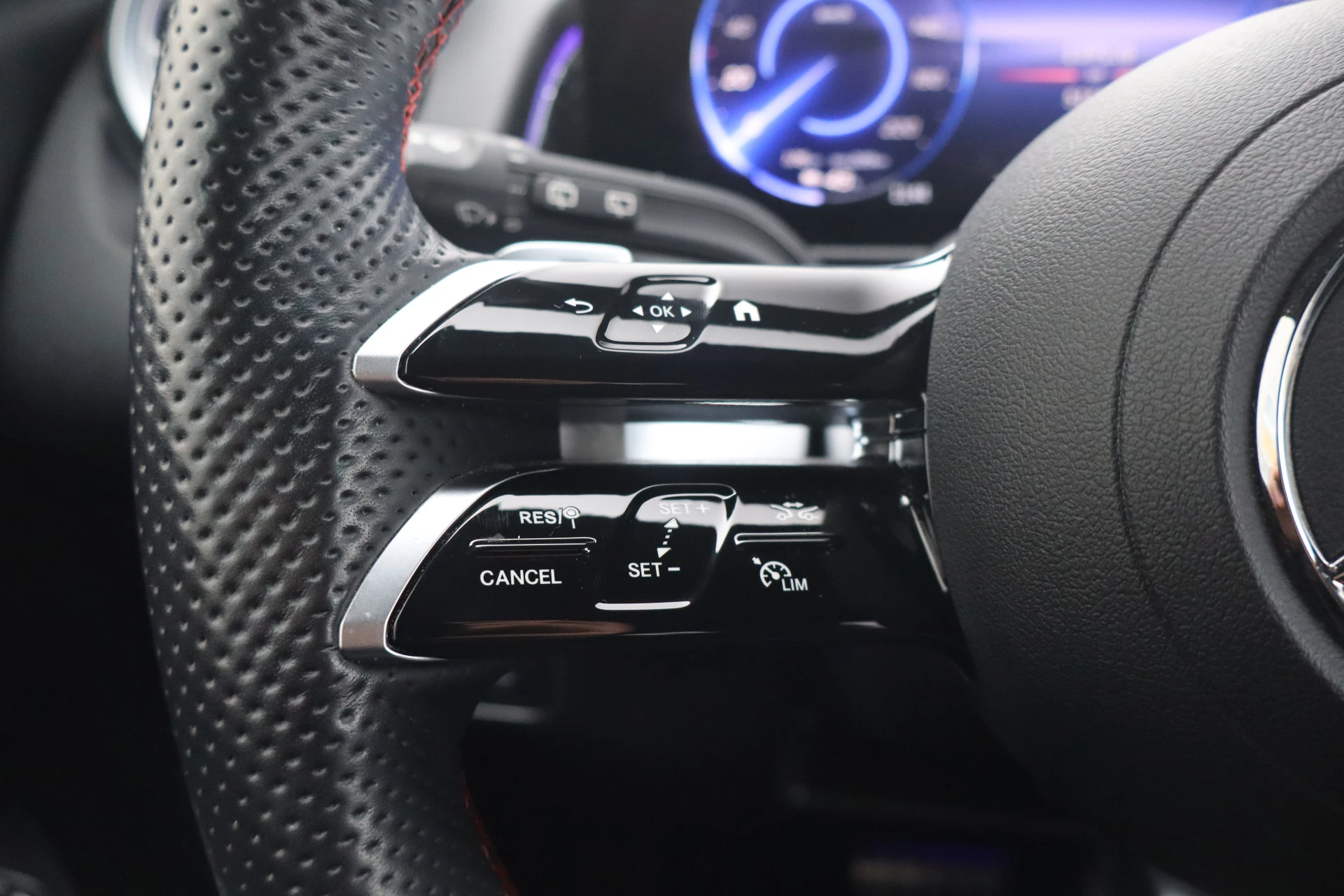 Hoofdafbeelding Mercedes-Benz EQB