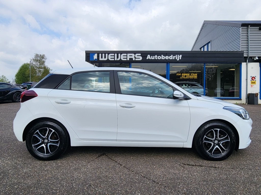 Hoofdafbeelding Hyundai i20
