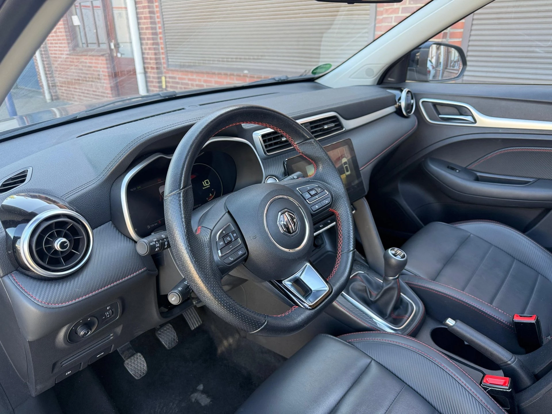 Hoofdafbeelding MG ZS