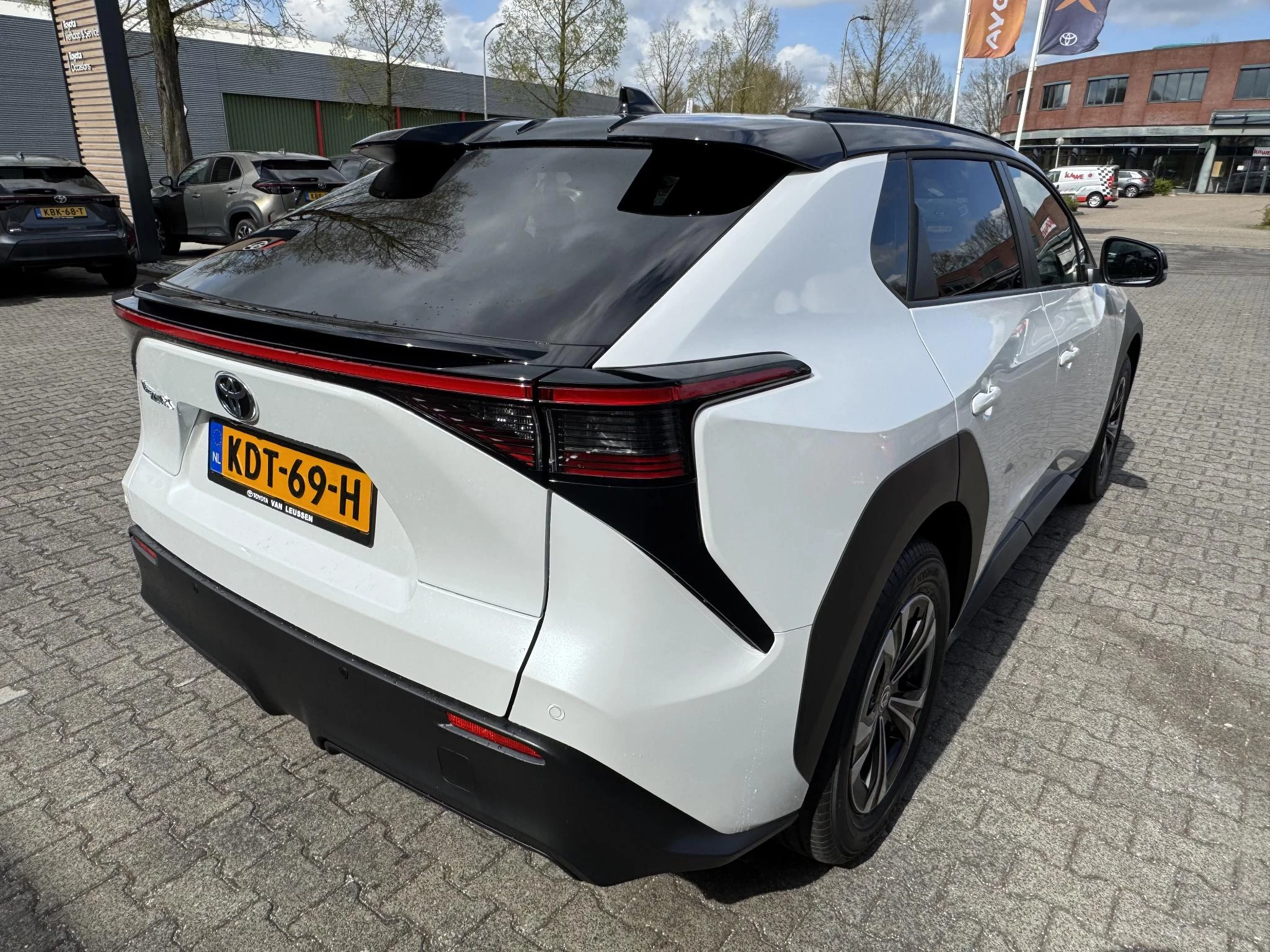 Hoofdafbeelding Toyota bZ4X