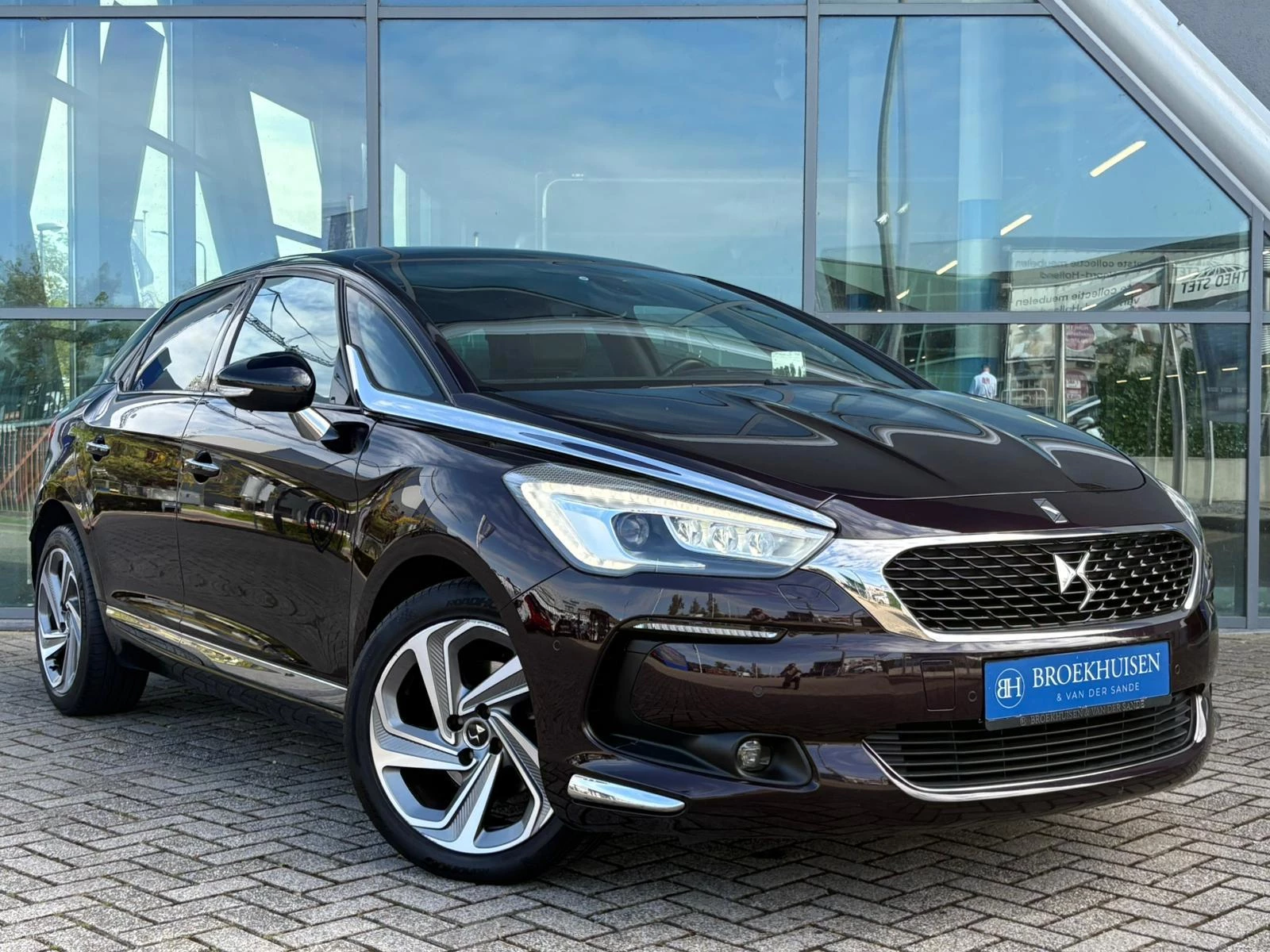 Hoofdafbeelding DS DS 5