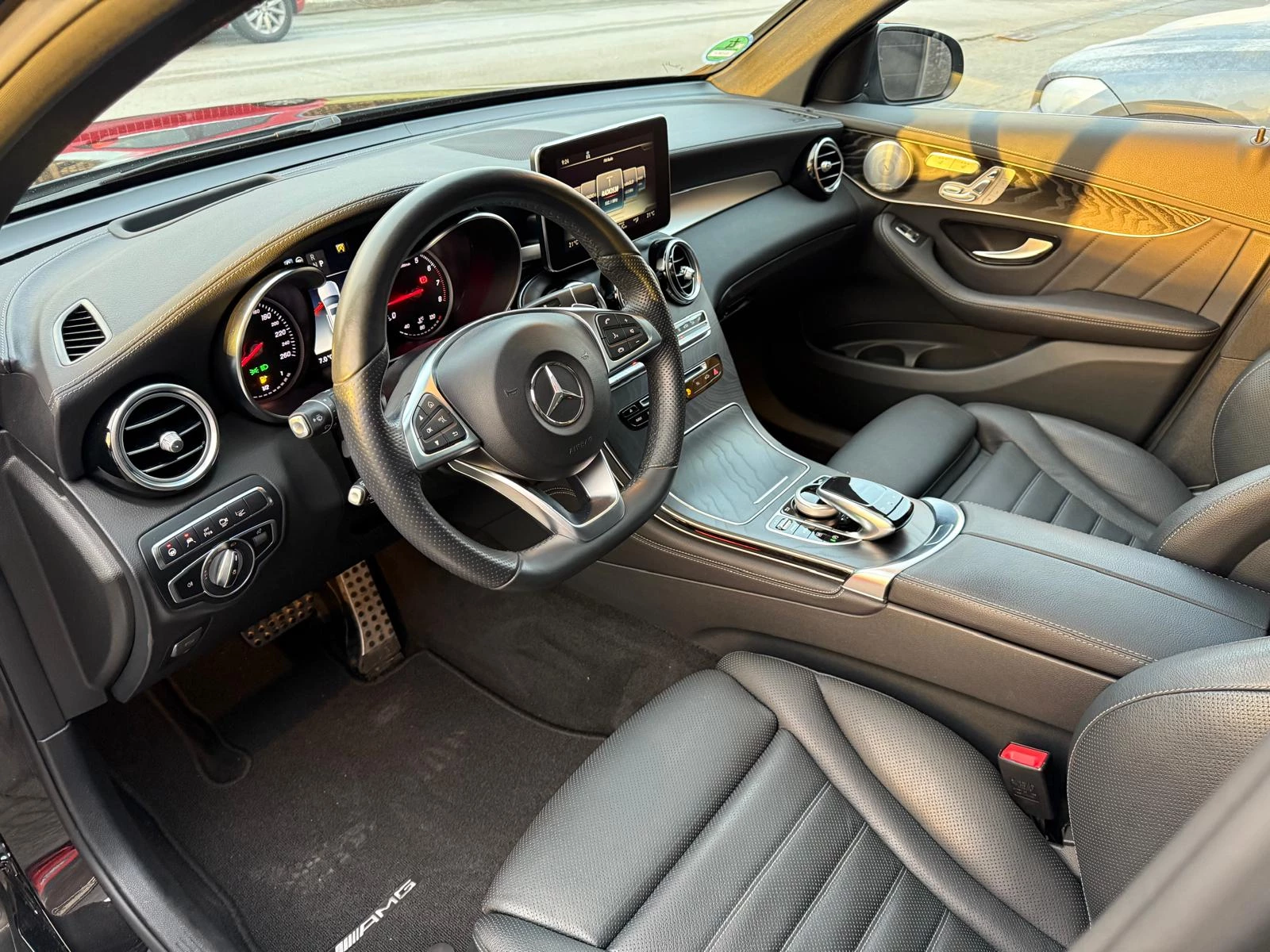 Hoofdafbeelding Mercedes-Benz GLC