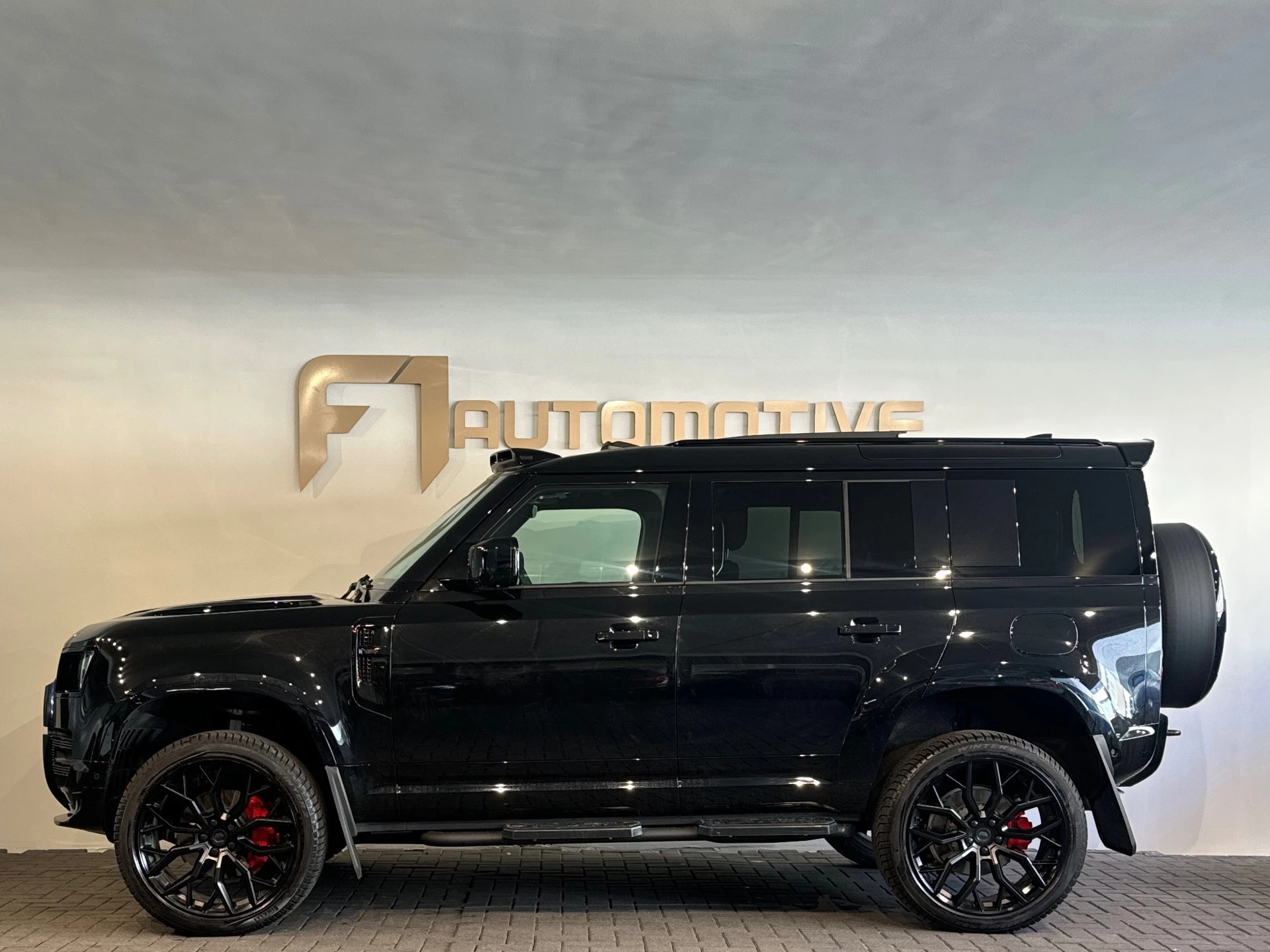 Hoofdafbeelding Land Rover Defender