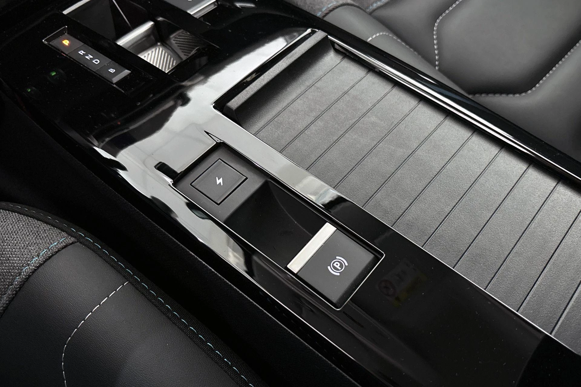 Hoofdafbeelding Citroën ë-C4