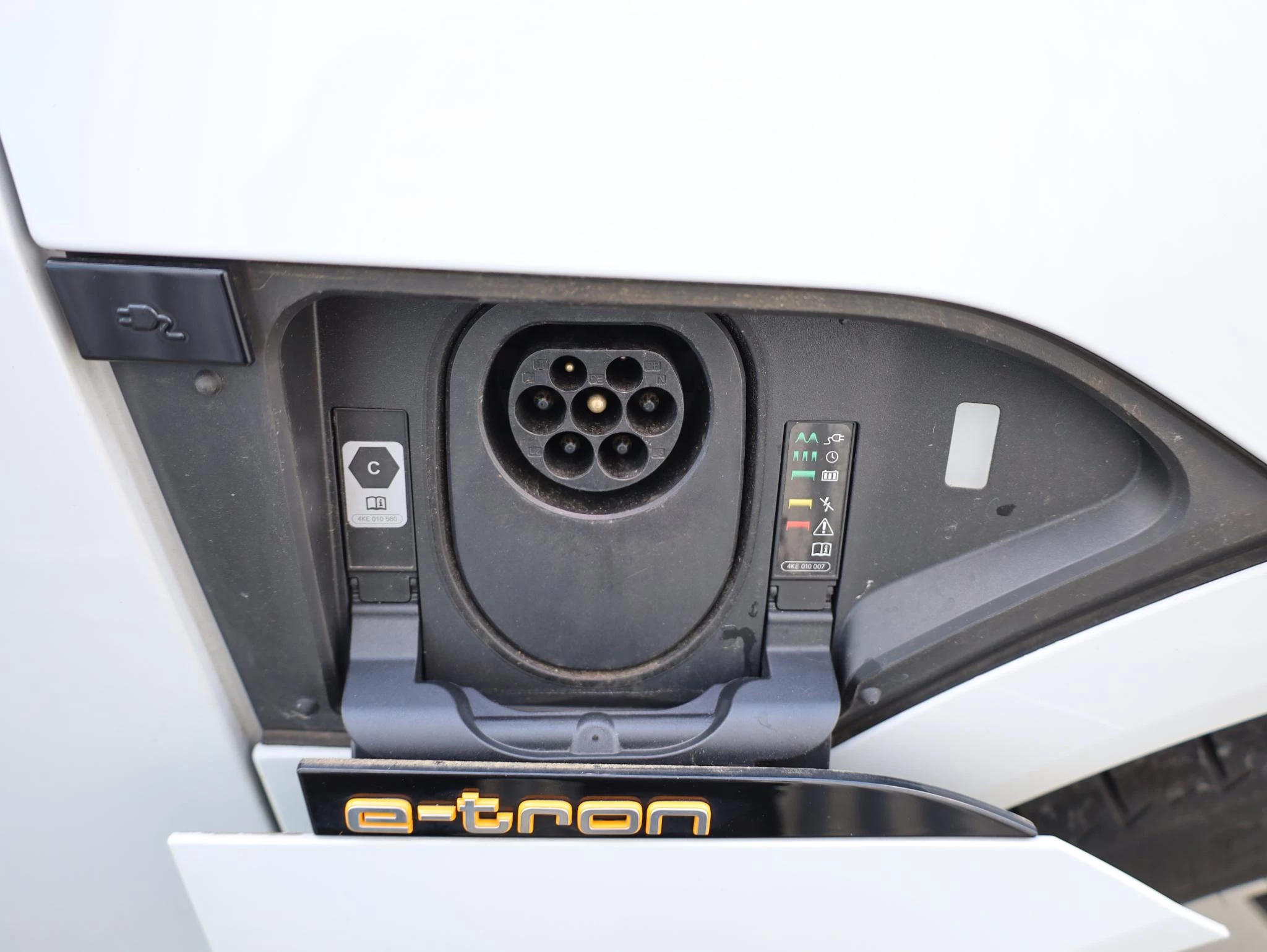 Hoofdafbeelding Audi e-tron