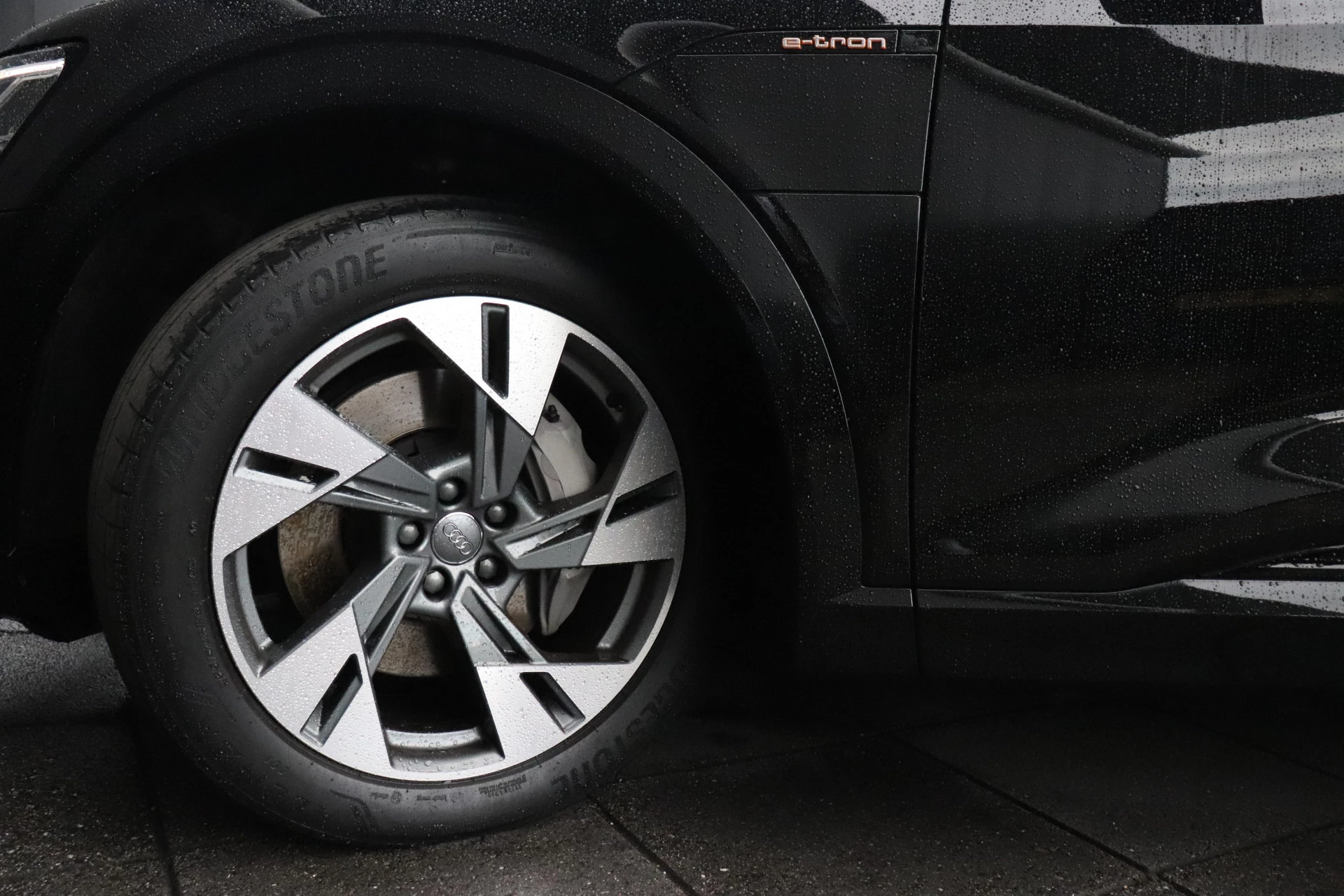Hoofdafbeelding Audi e-tron