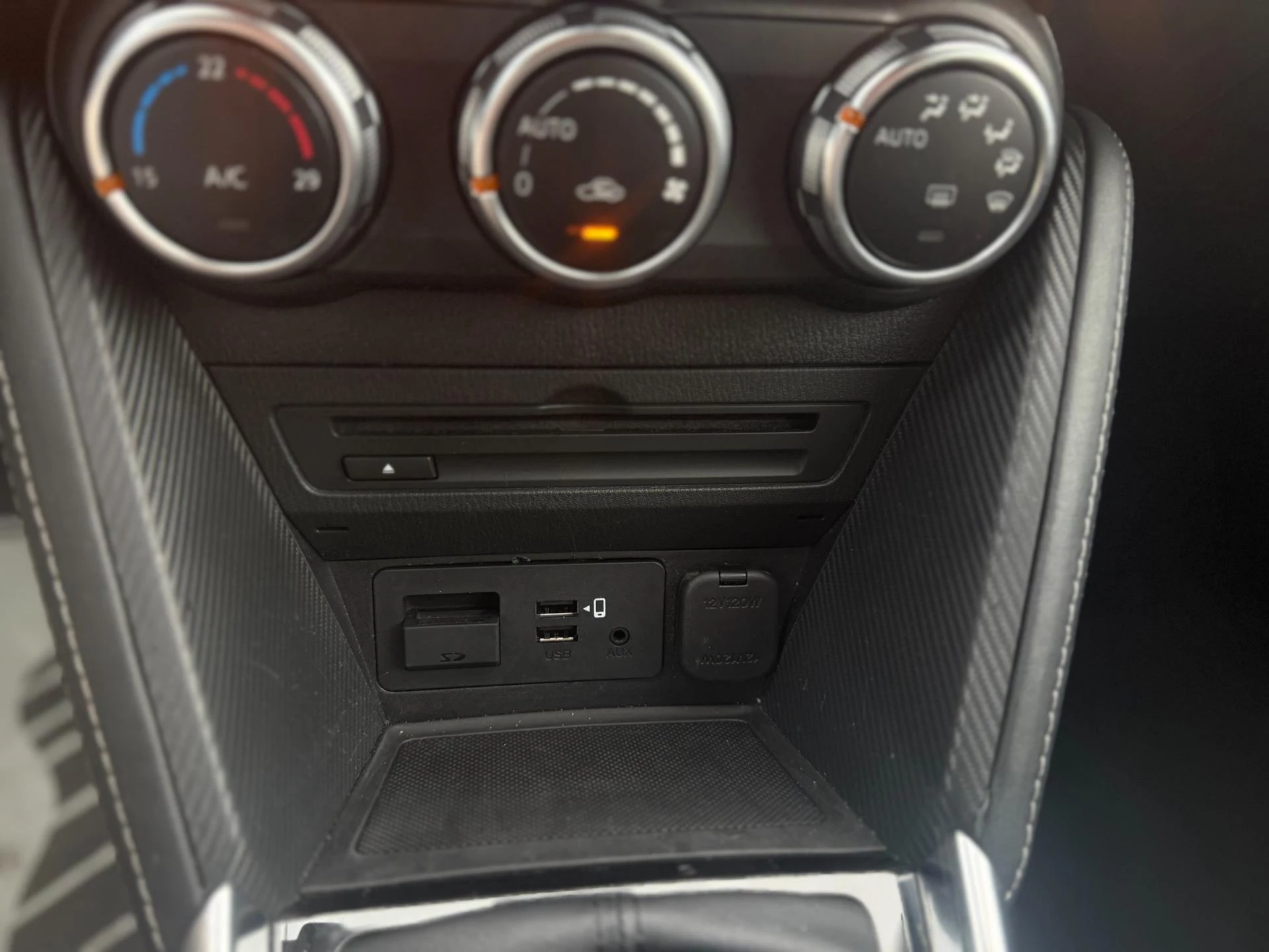 Hoofdafbeelding Mazda 2