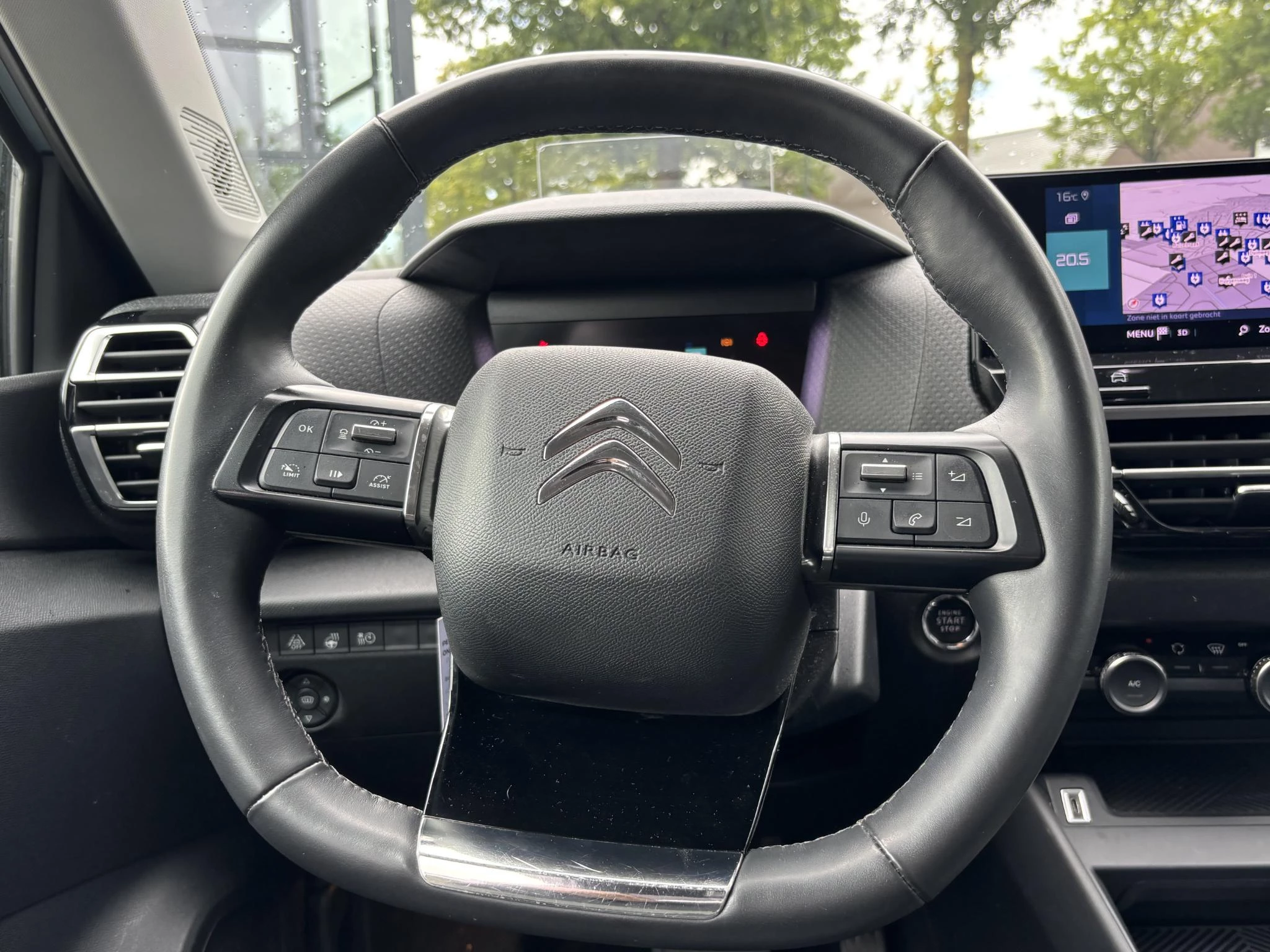 Hoofdafbeelding Citroën ë-C4