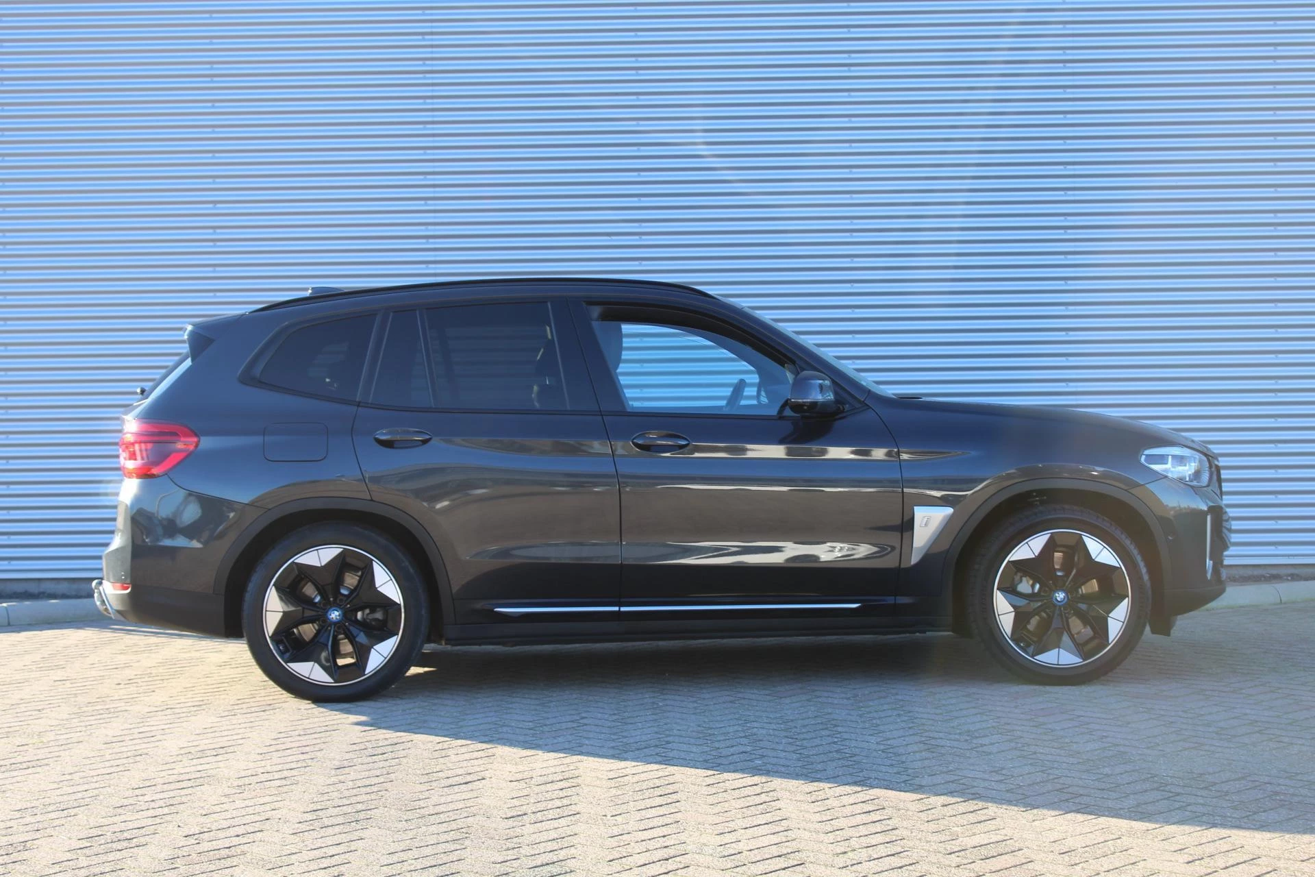 Hoofdafbeelding BMW iX3