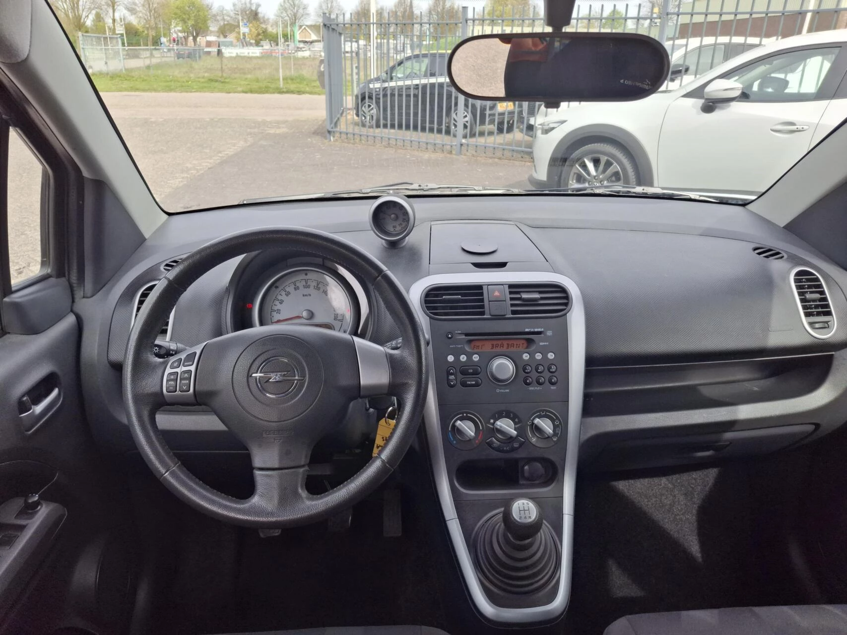 Hoofdafbeelding Opel Agila