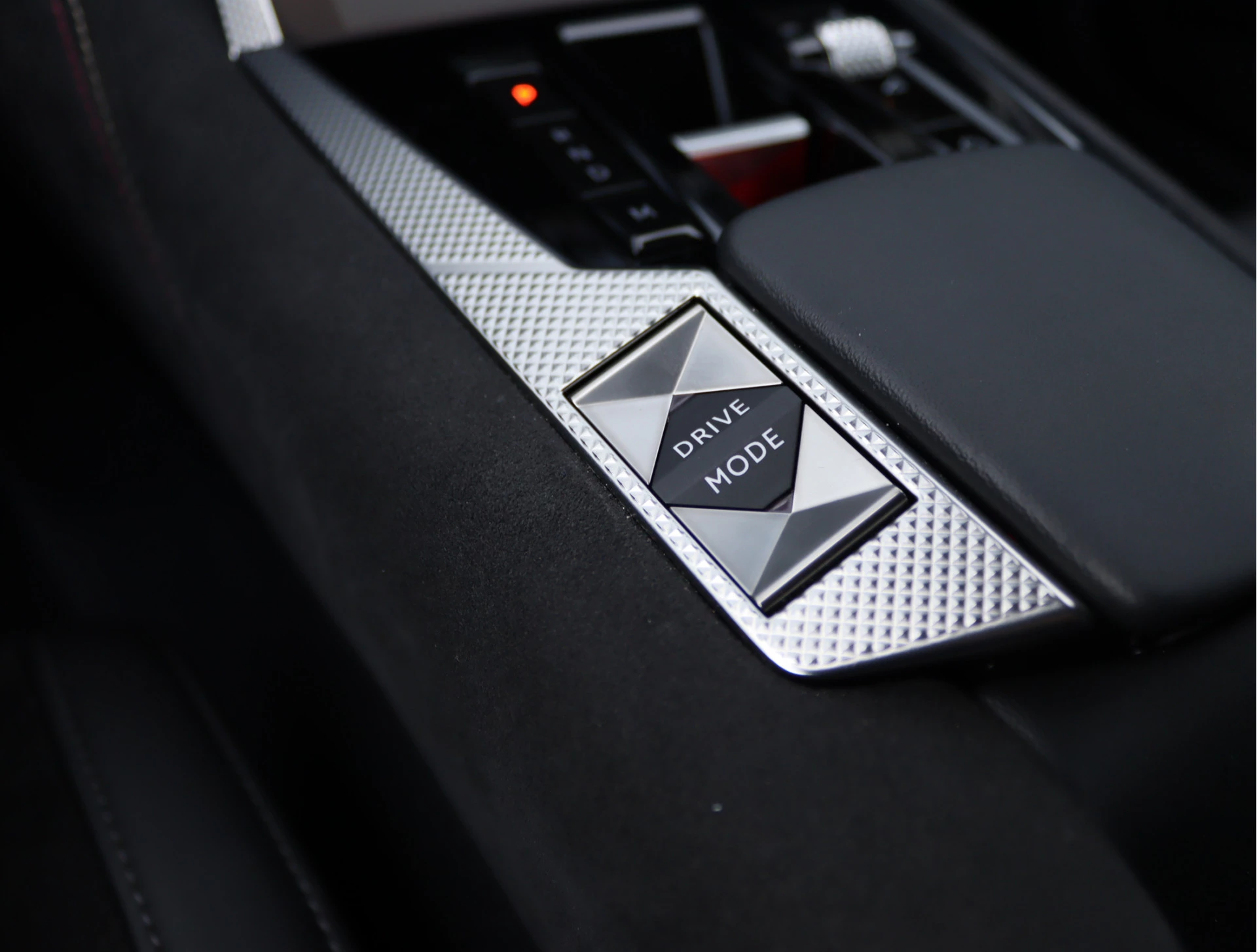 Hoofdafbeelding DS DS 4