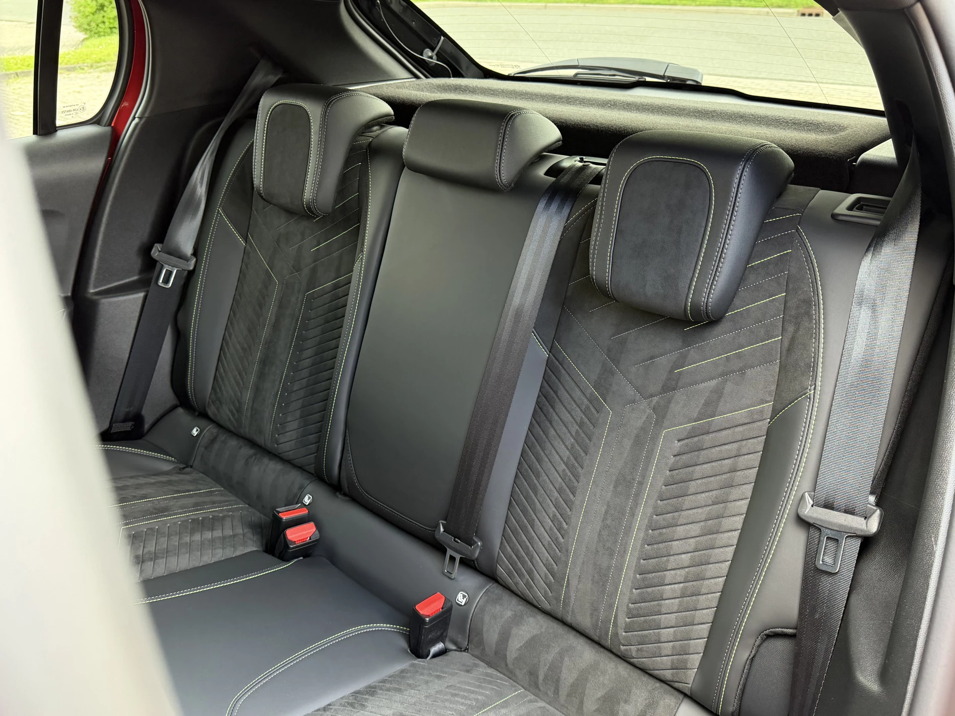 Hoofdafbeelding Peugeot e-208