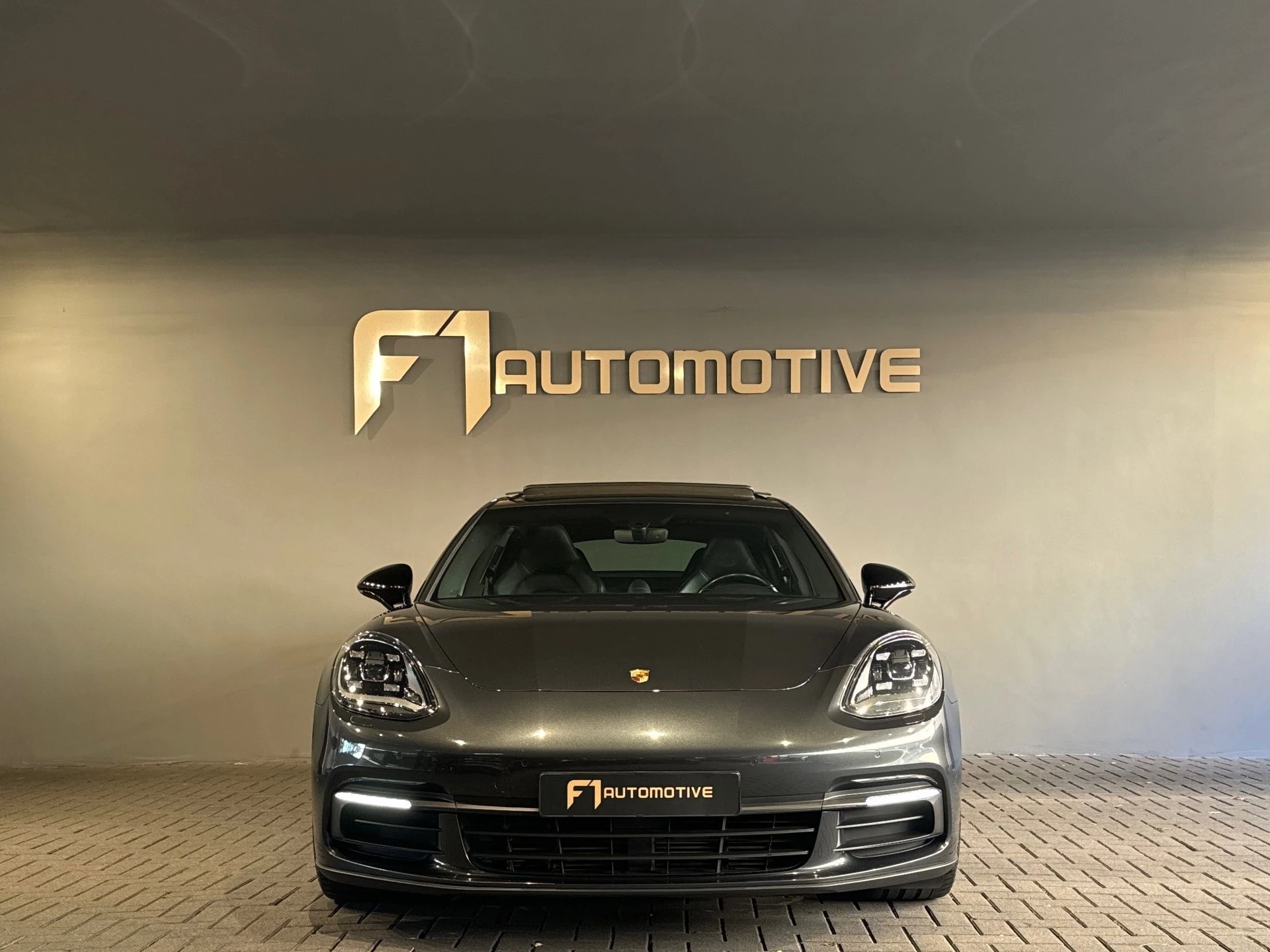 Hoofdafbeelding Porsche Panamera