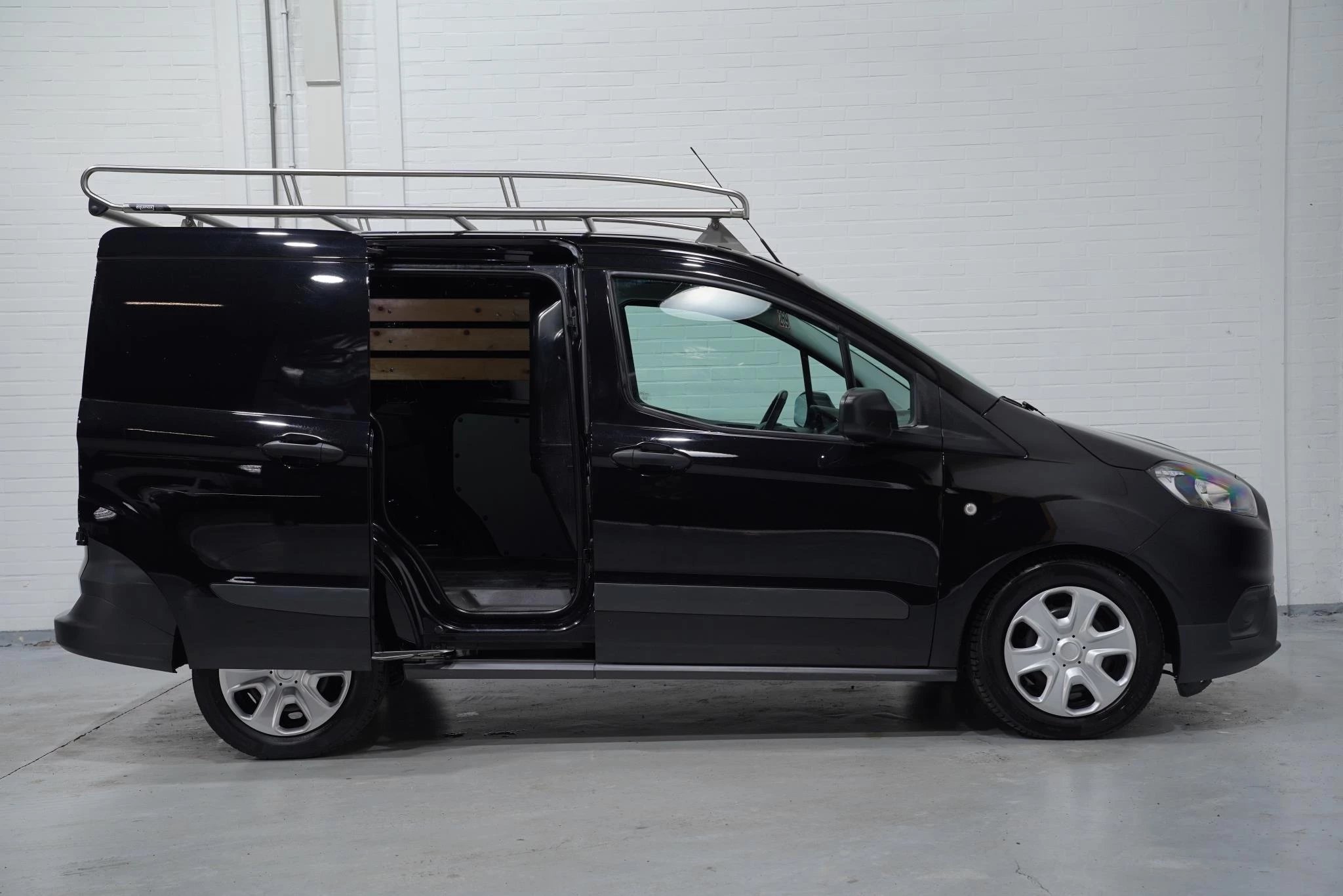 Hoofdafbeelding Ford Transit Courier