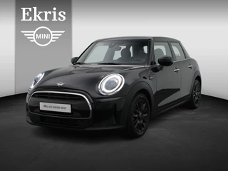 Hoofdafbeelding MINI 5-deurs MINI 5-deurs Cooper Camden Edition