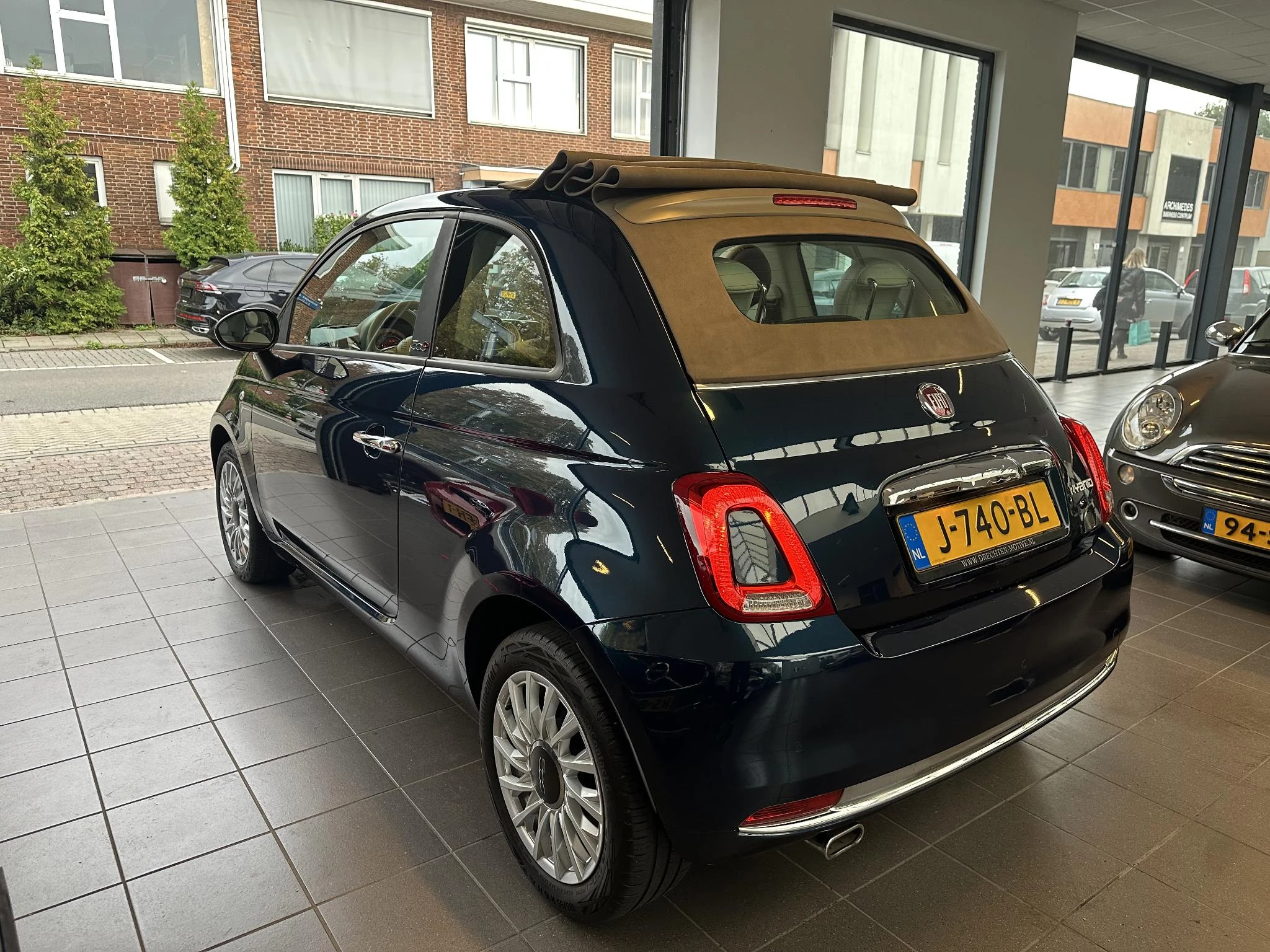 Hoofdafbeelding Fiat 500C
