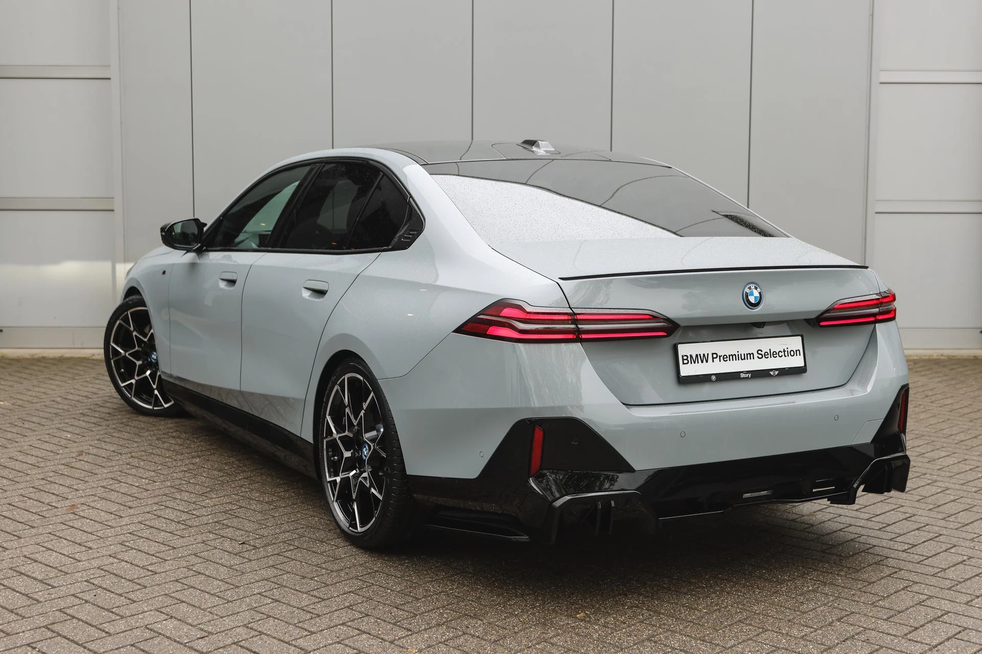 Hoofdafbeelding BMW i5
