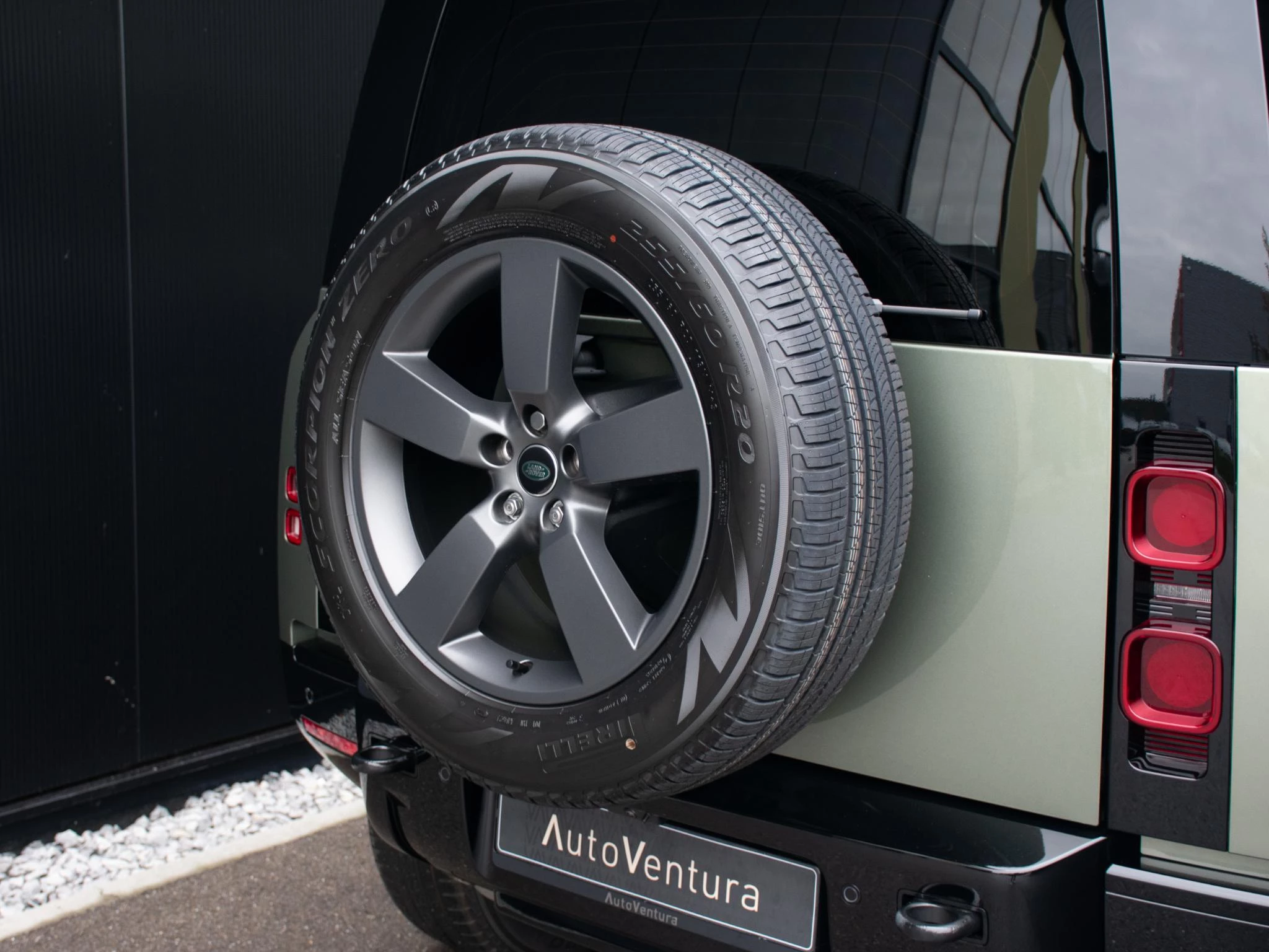 Hoofdafbeelding Land Rover Defender