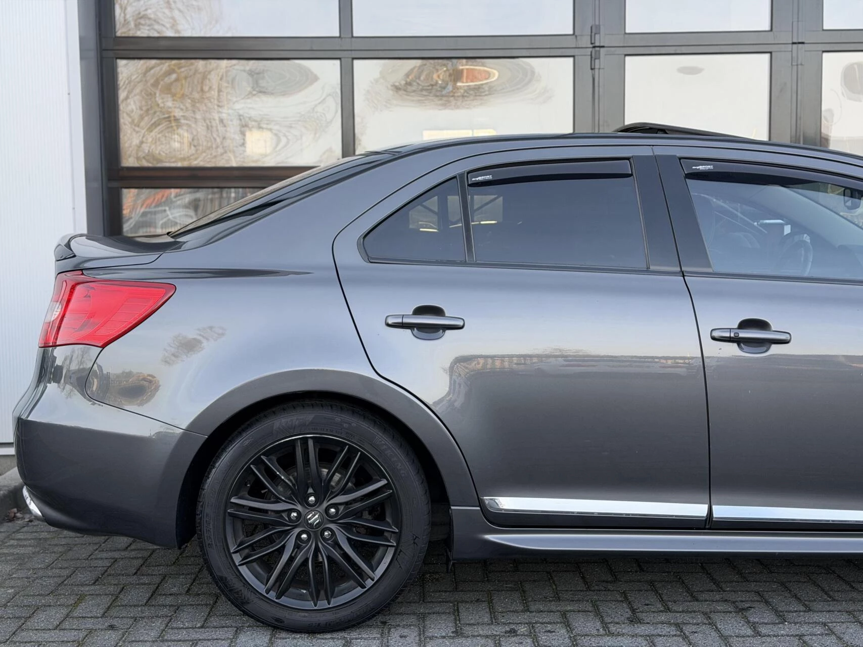 Hoofdafbeelding Suzuki Kizashi