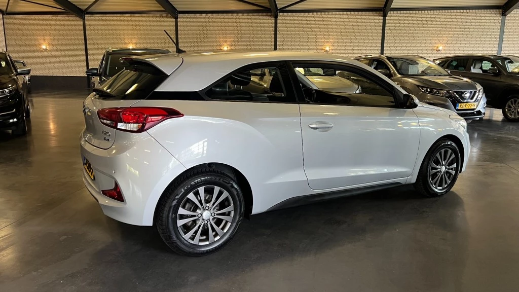 Hoofdafbeelding Hyundai i20