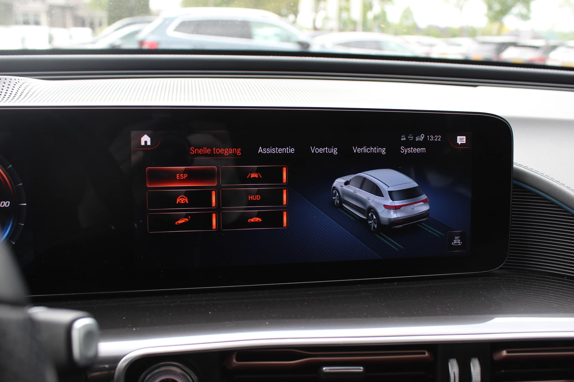 Hoofdafbeelding Mercedes-Benz EQC