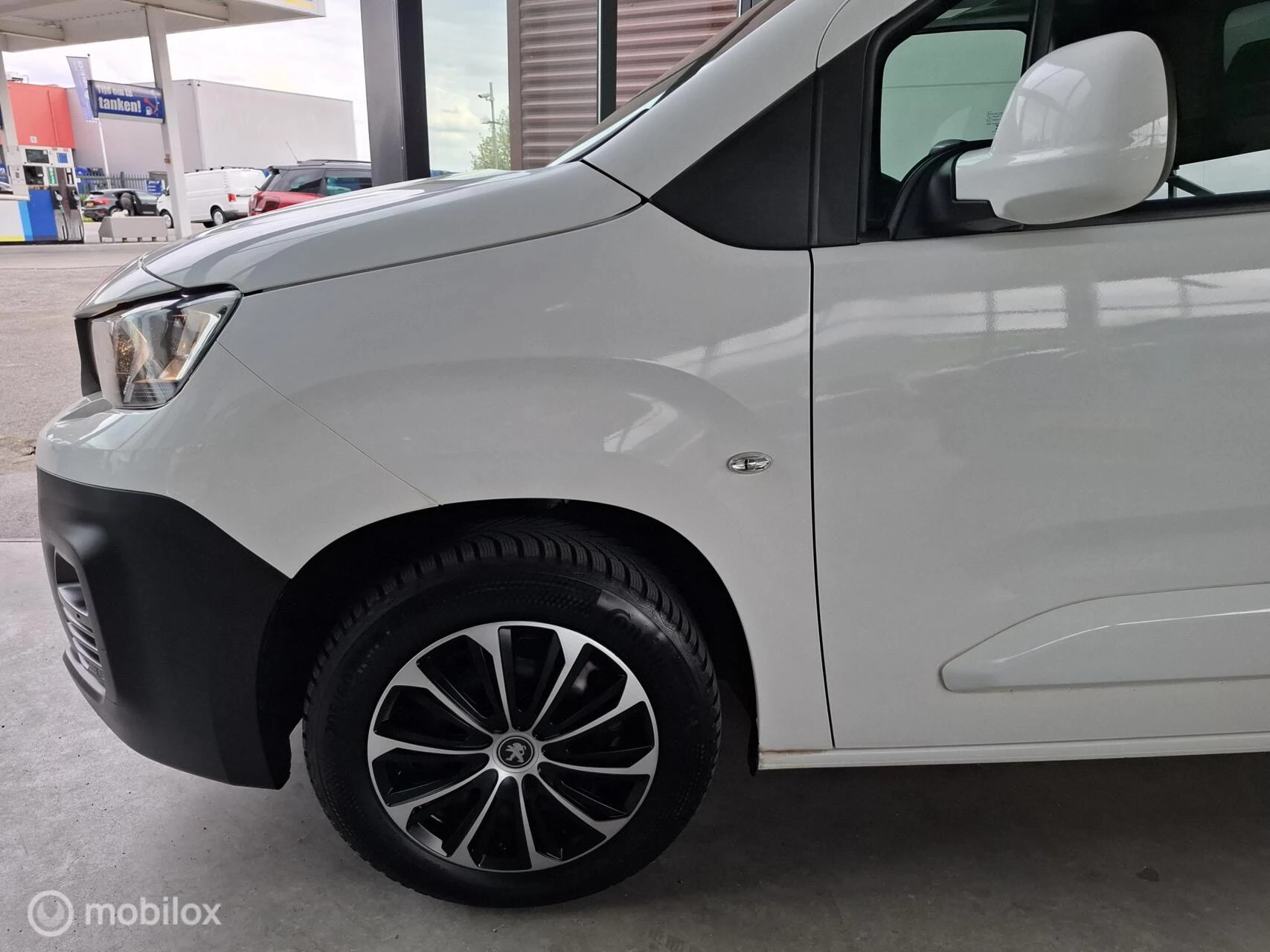 Hoofdafbeelding Peugeot Partner