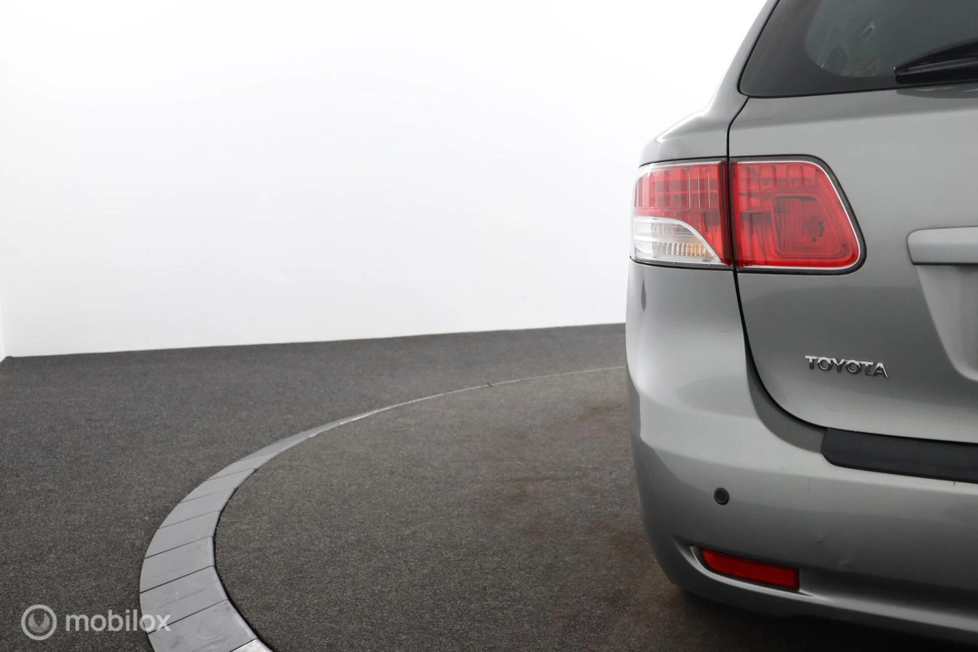 Hoofdafbeelding Toyota Avensis