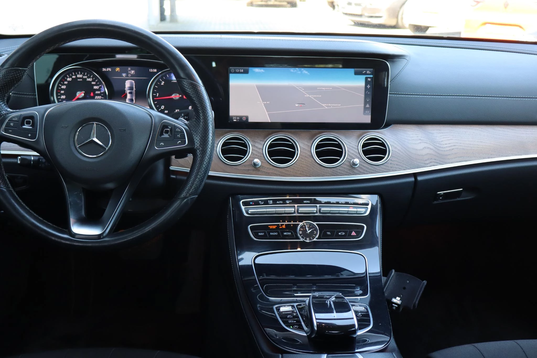 Hoofdafbeelding Mercedes-Benz E-Klasse