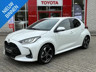 Hoofdafbeelding Toyota Yaris Toyota Yaris HYBRID 130 EXECUTIVE NIEUW & DIRECT LEVERBAAR!! KEYLESS BLIND-SPOT PARKSENSOREN STOEL/STUURVERW CAMERA LED 17" LM-VELGEN